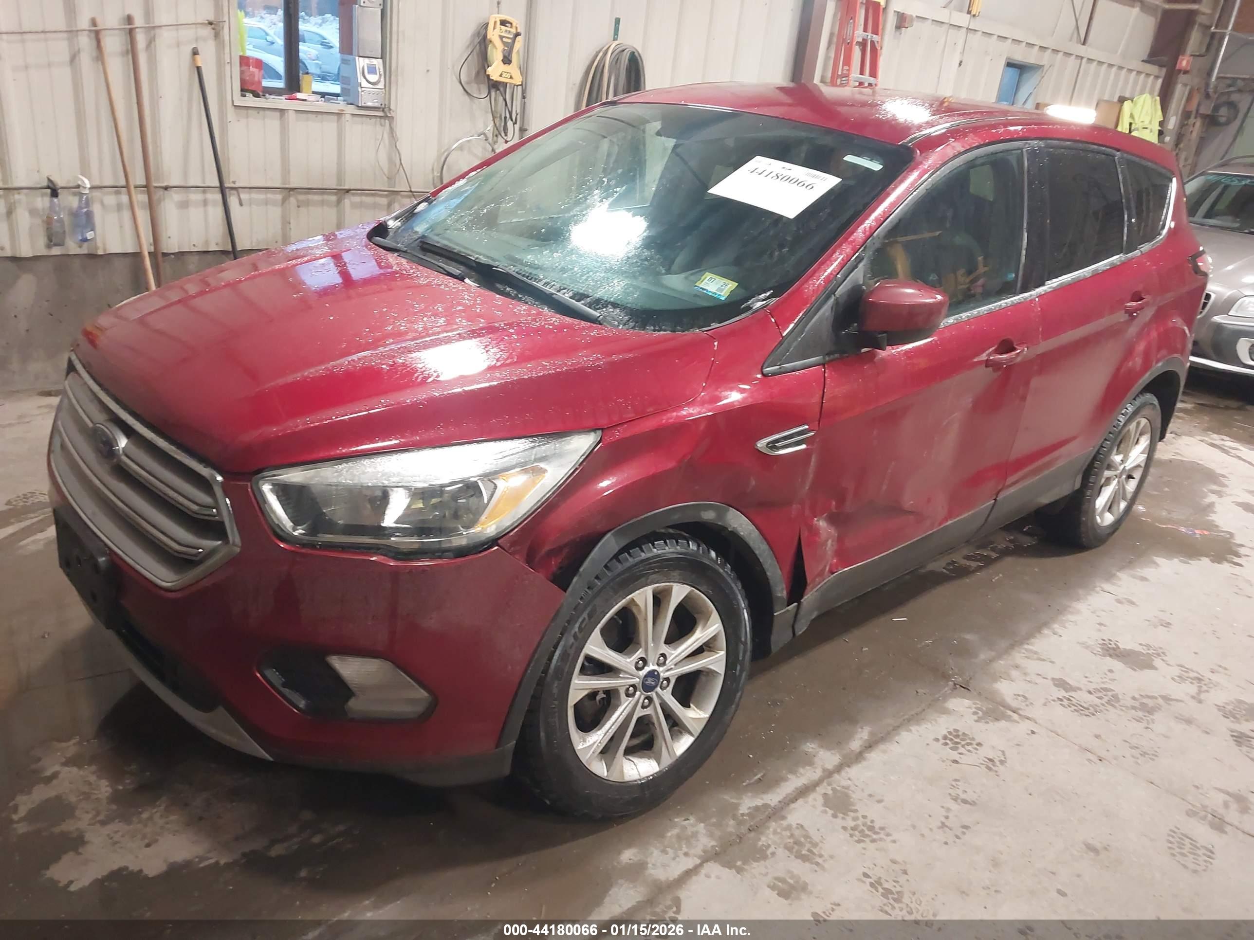 FORD ESCAPE image 2