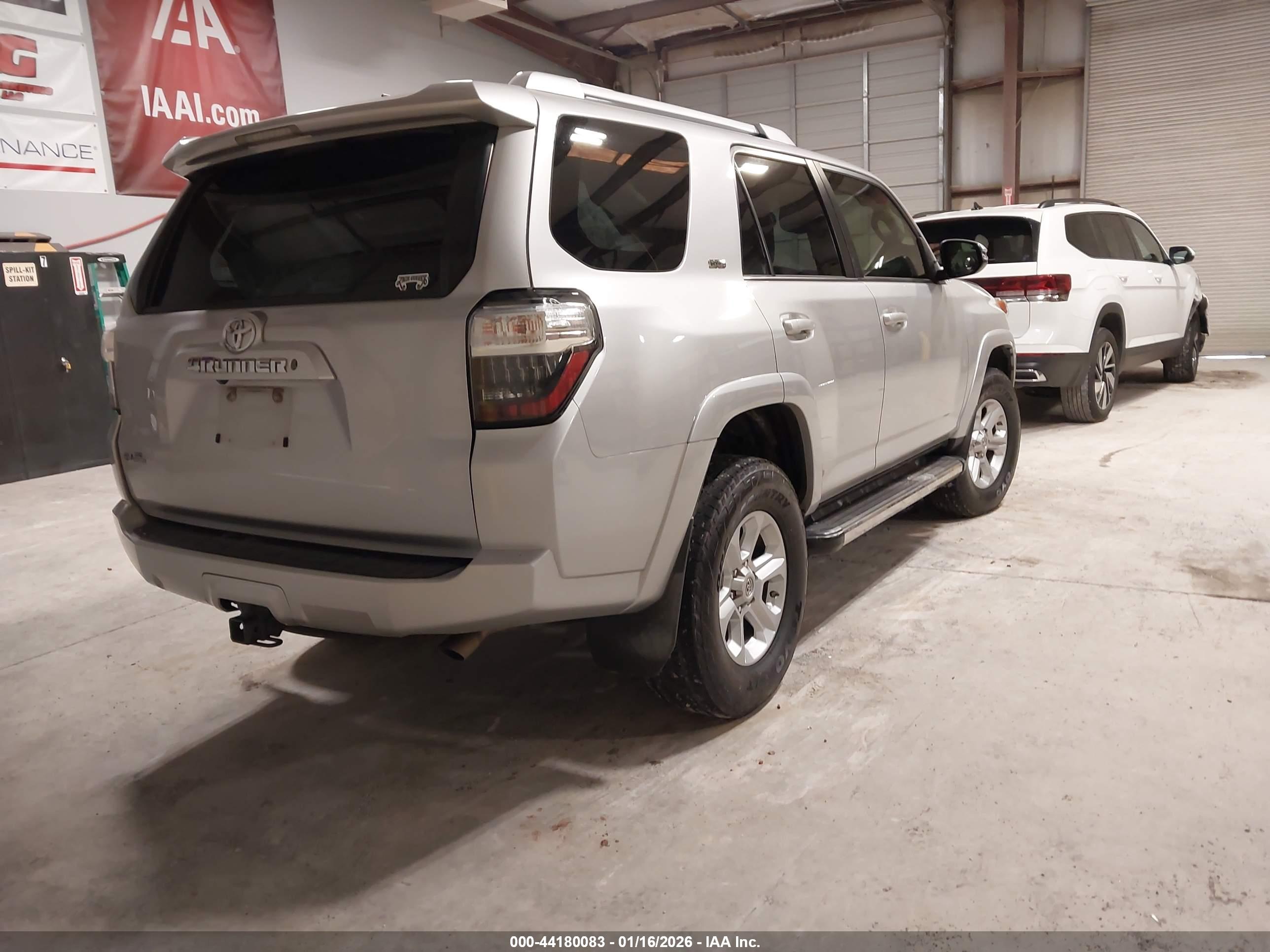 TOYOTA 4RUNNER image 4