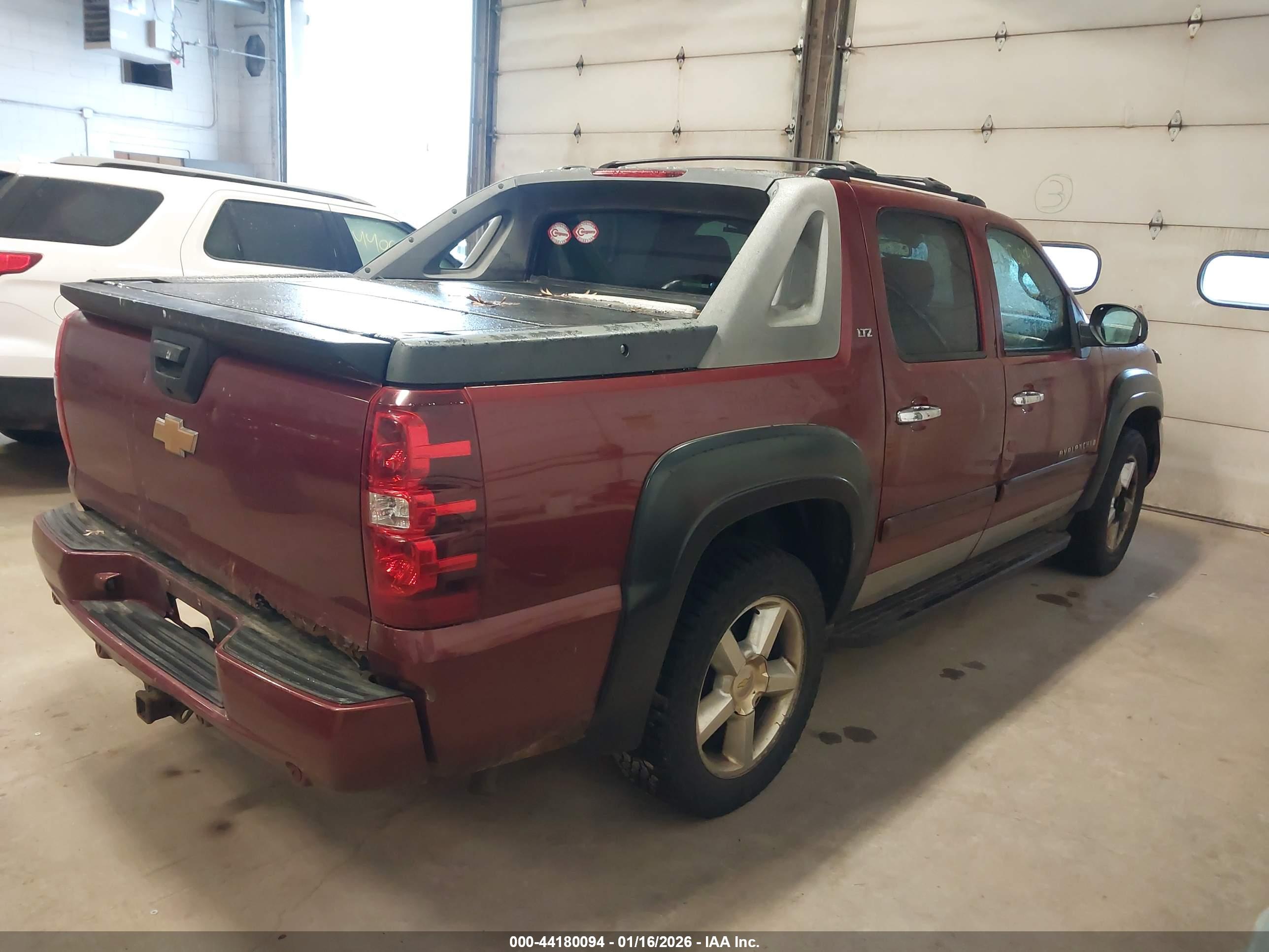 CHEVROLET AVALANCHE image 4