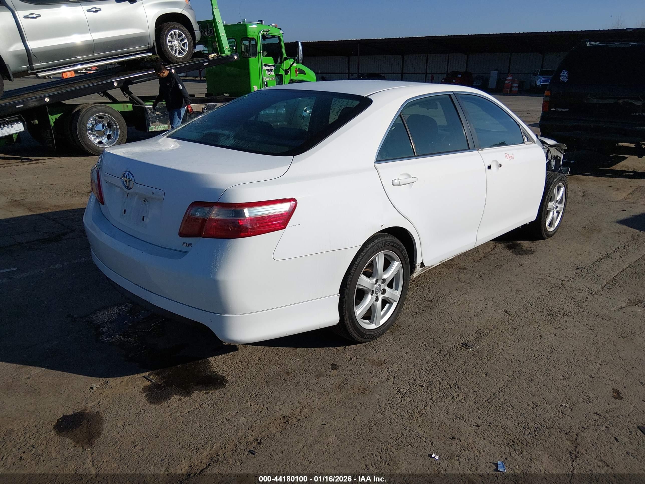 TOYOTA CAMRY image 4