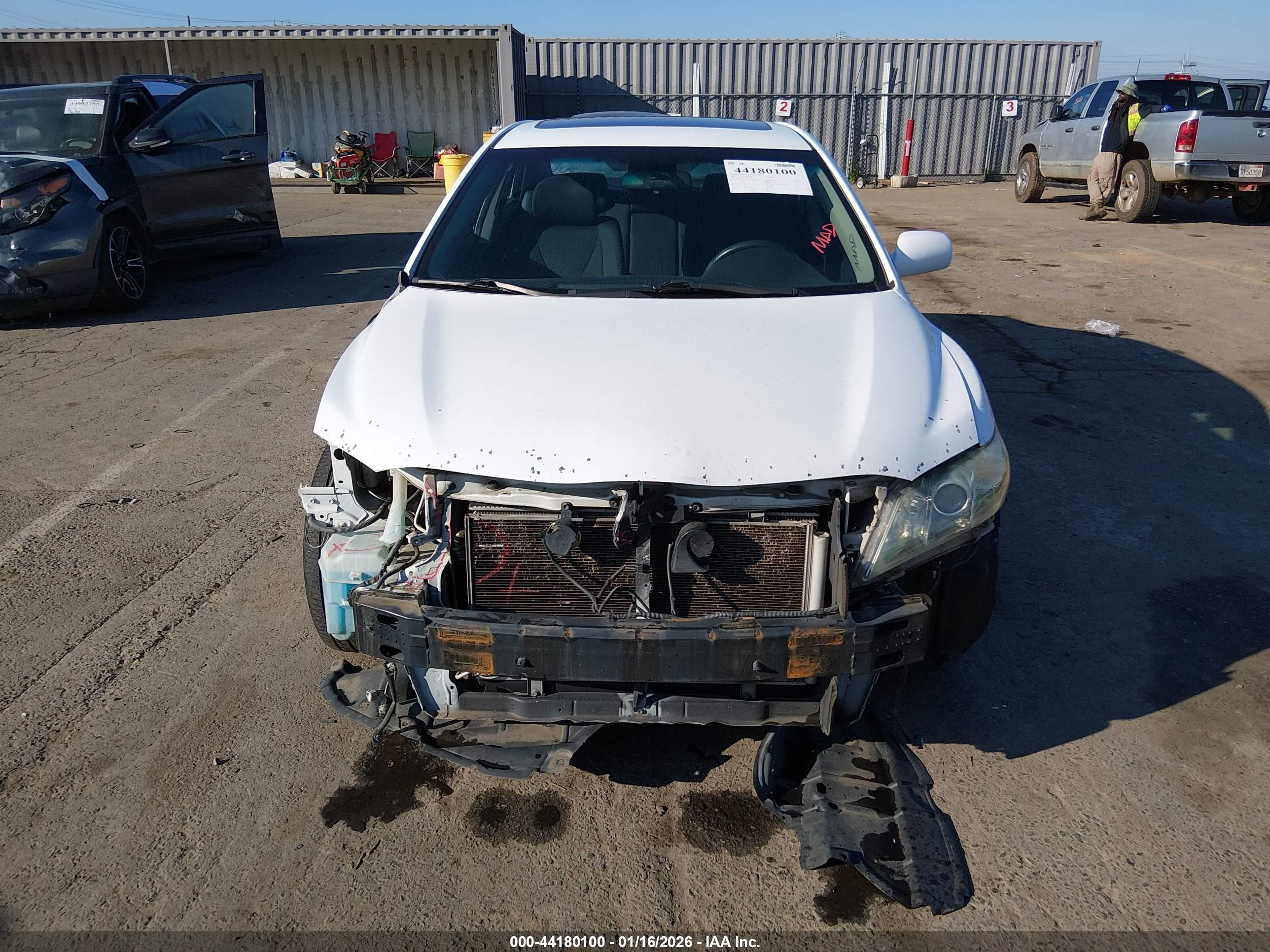 TOYOTA CAMRY image 6