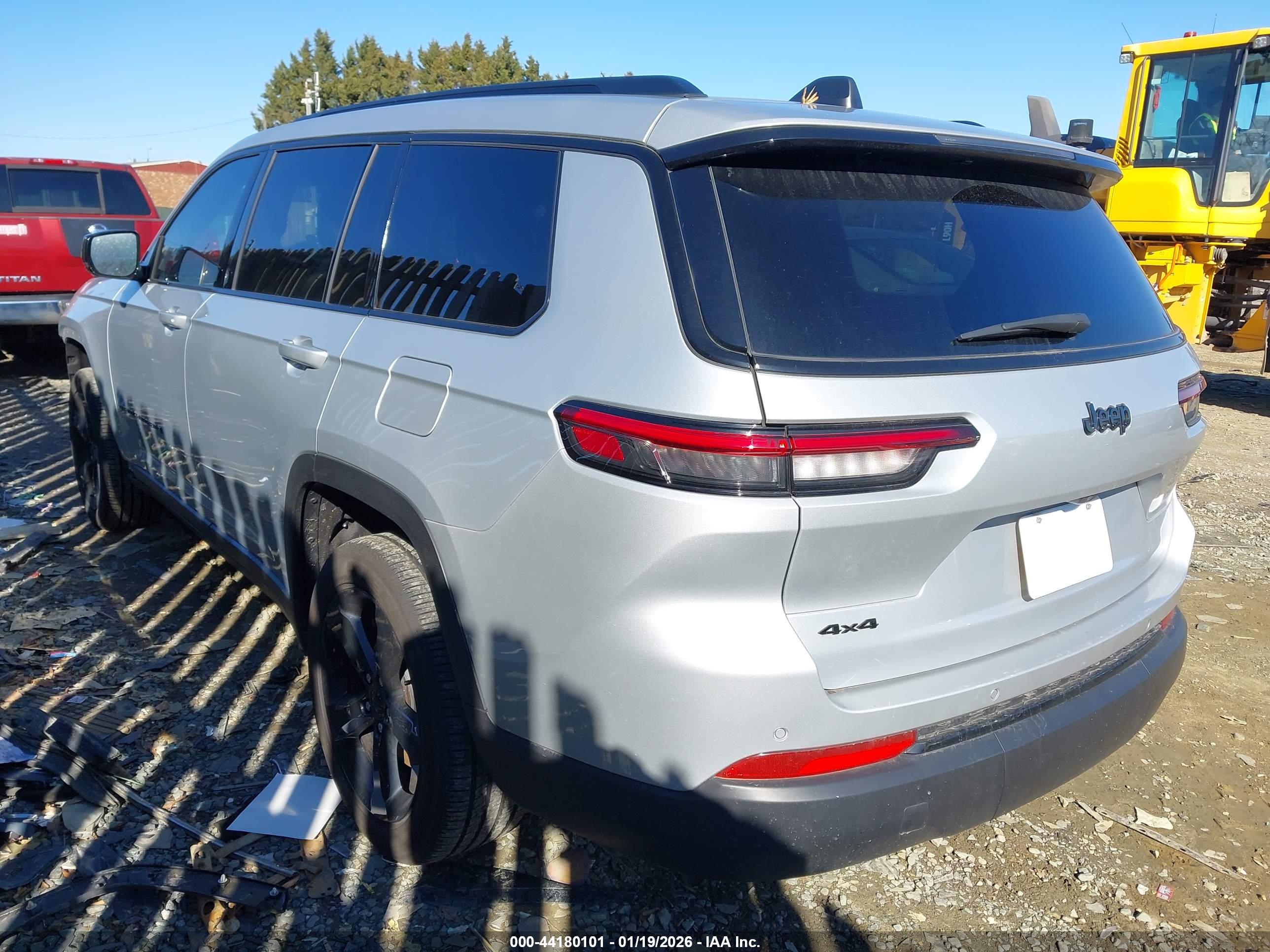 JEEP GRAND image 3
