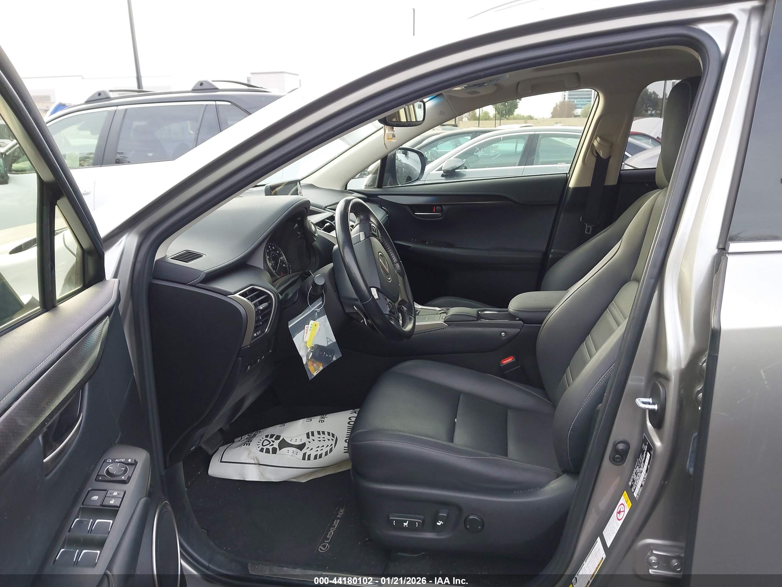 LEXUS NX image 5