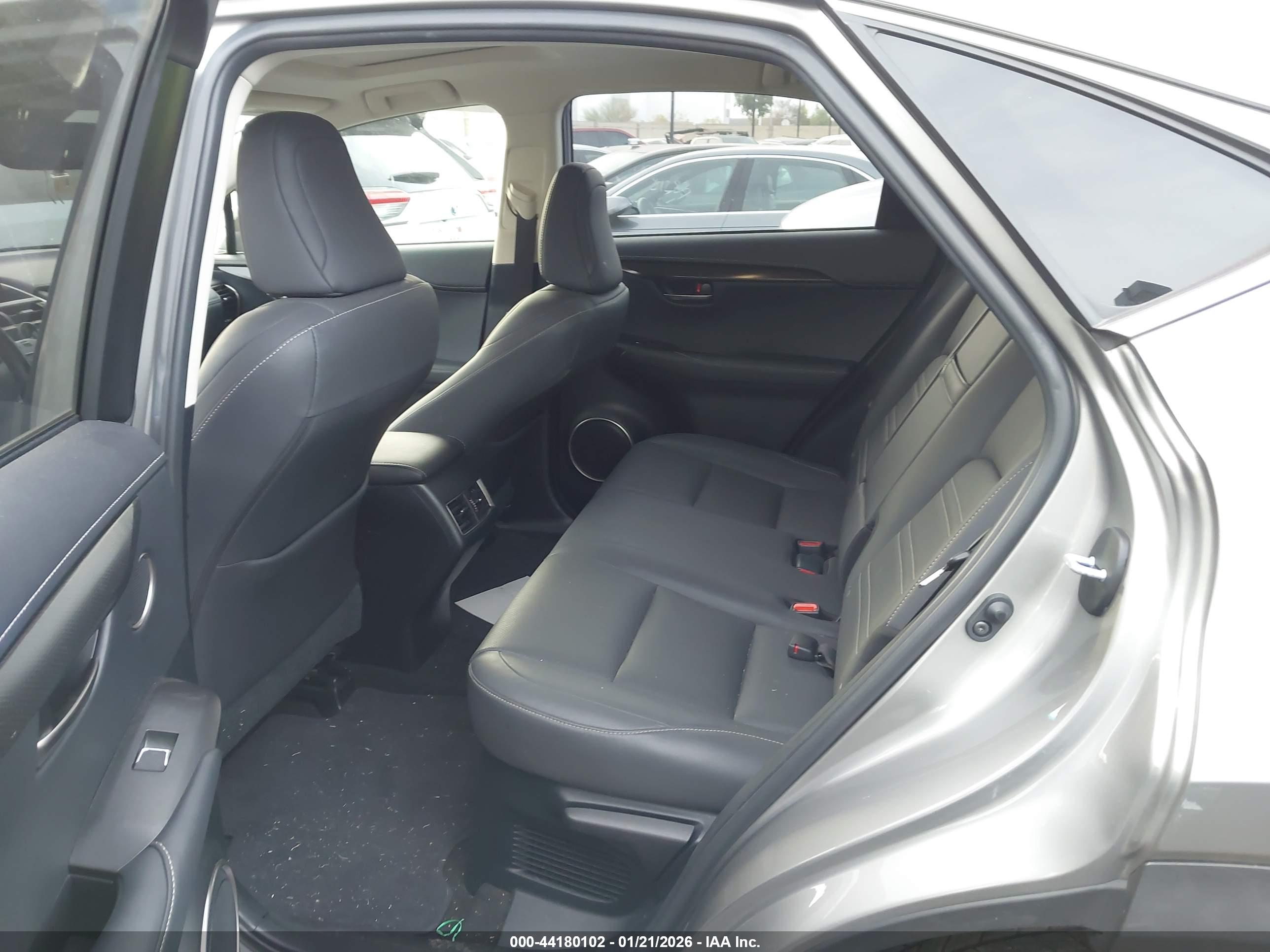 LEXUS NX image 8