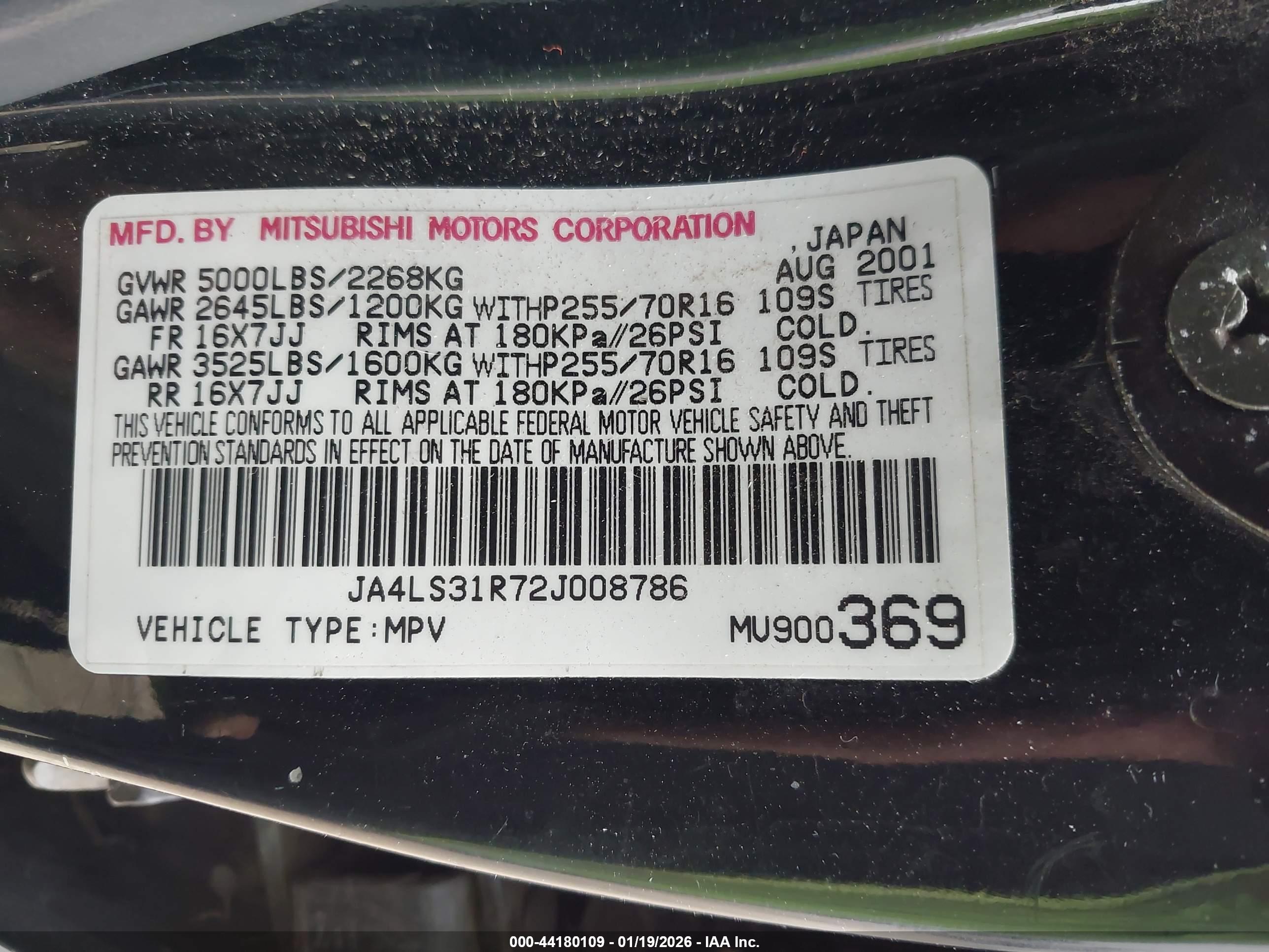MITSUBISHI MONTERO image 9