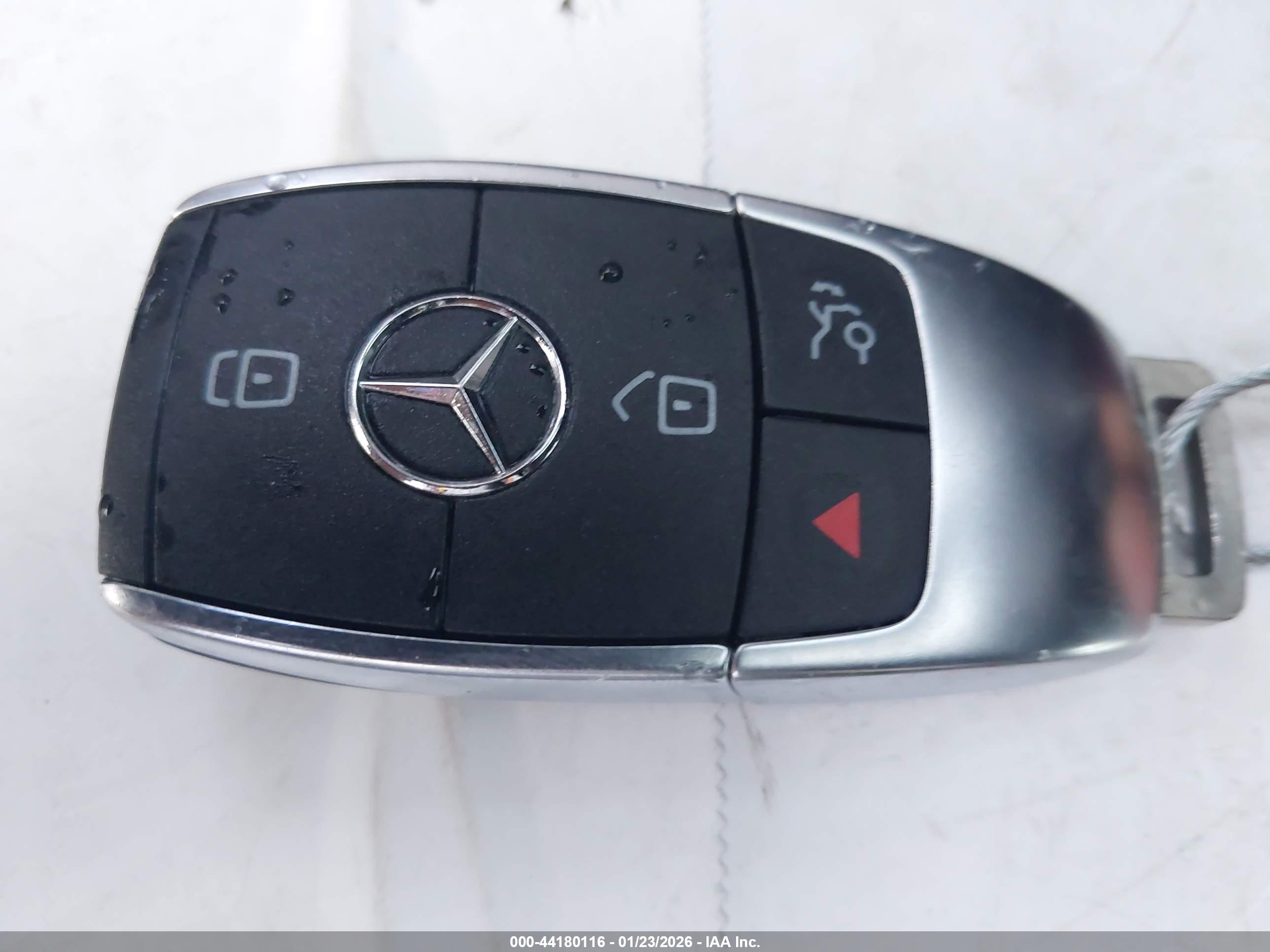 MERCEDES-BENZ GLE image 11
