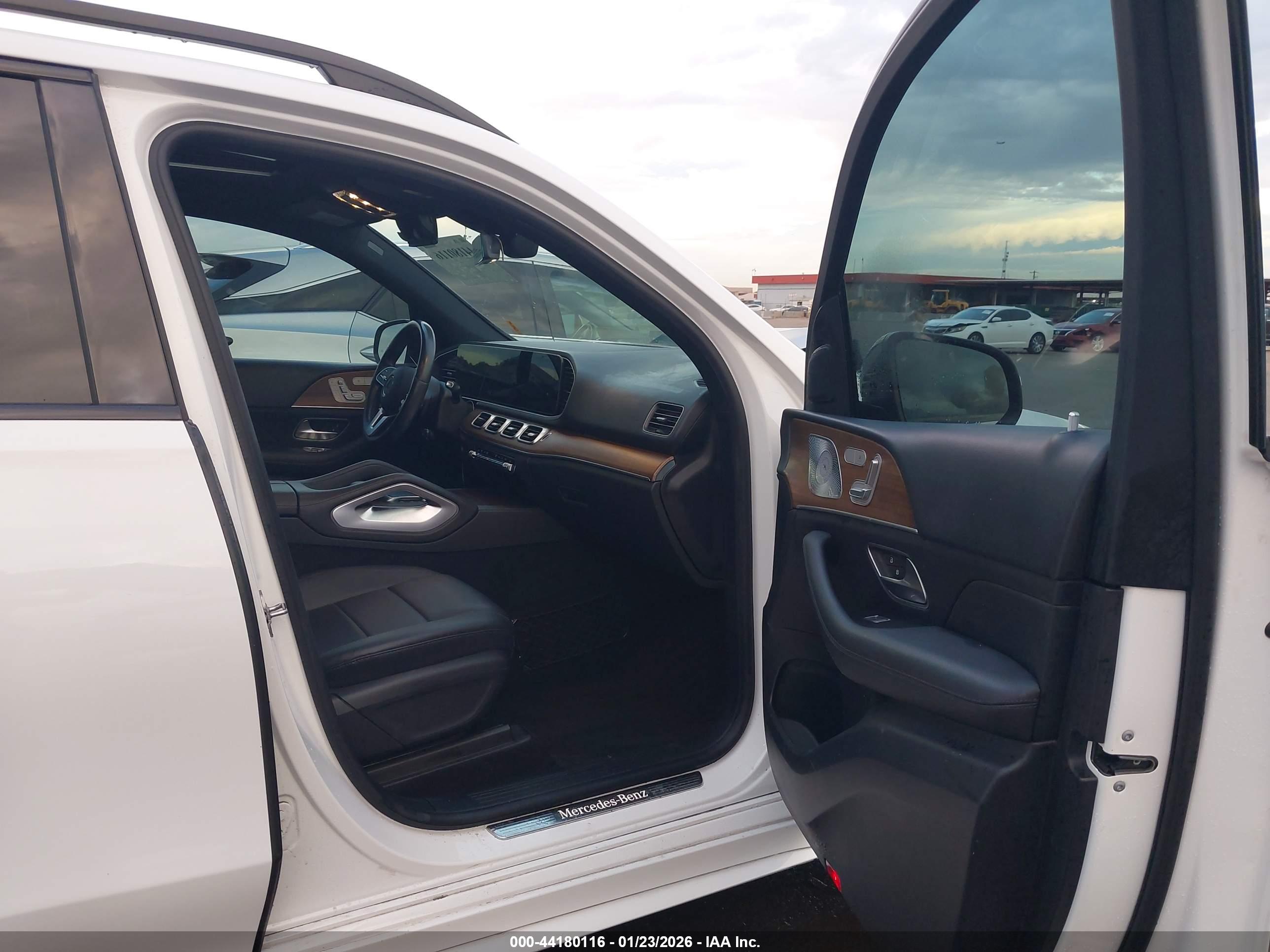 MERCEDES-BENZ GLE image 5