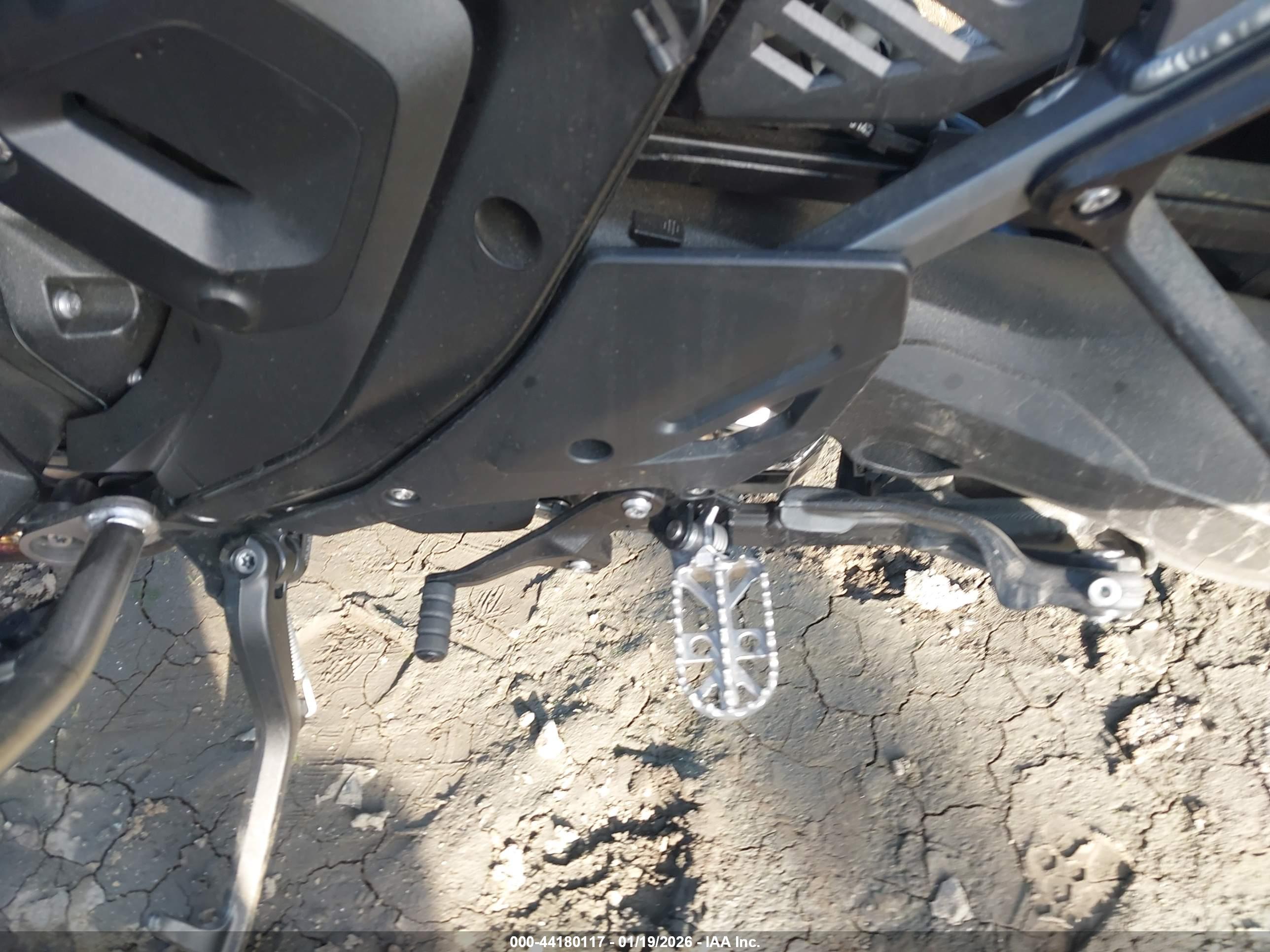 BMW R image 9