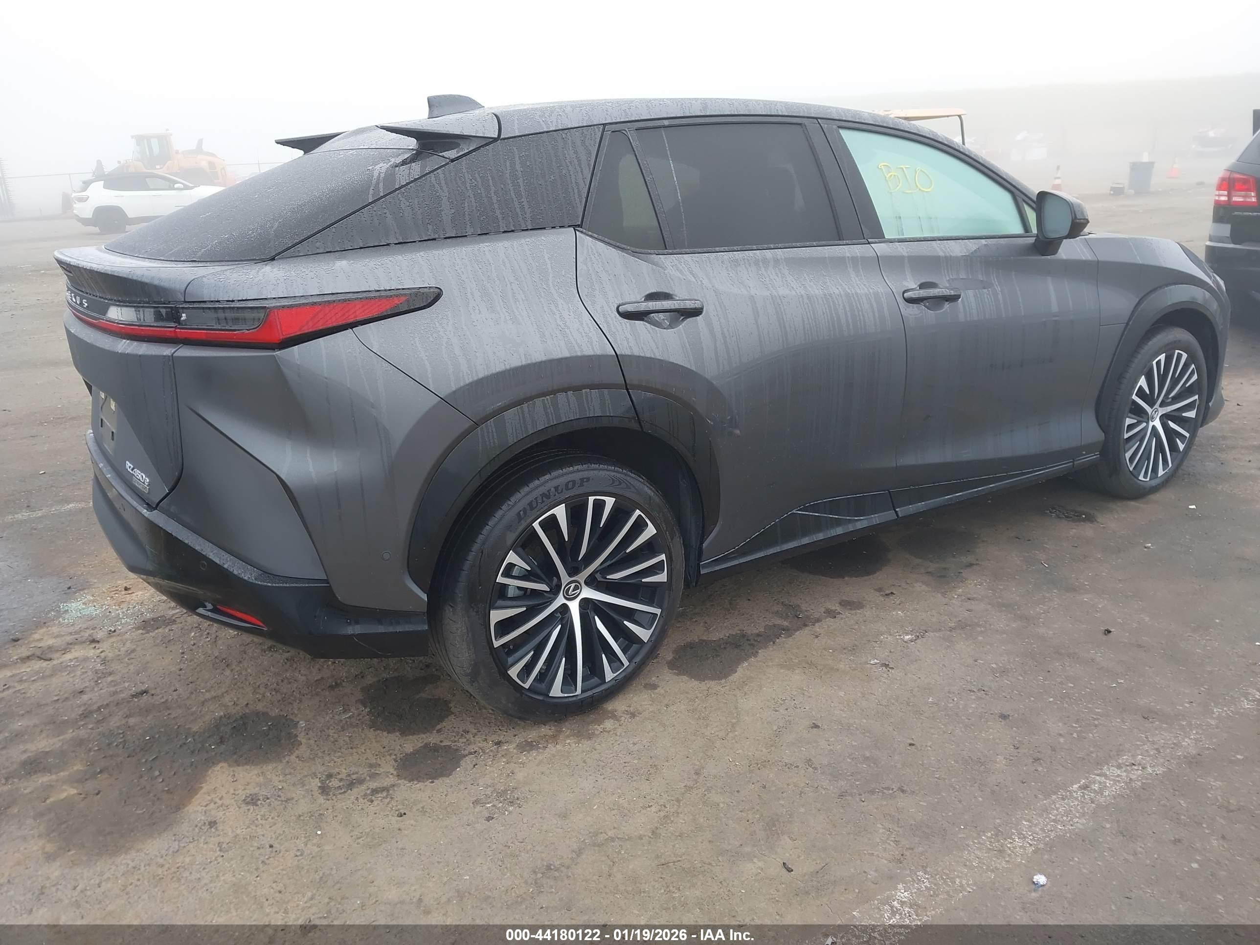 LEXUS RZ image 4