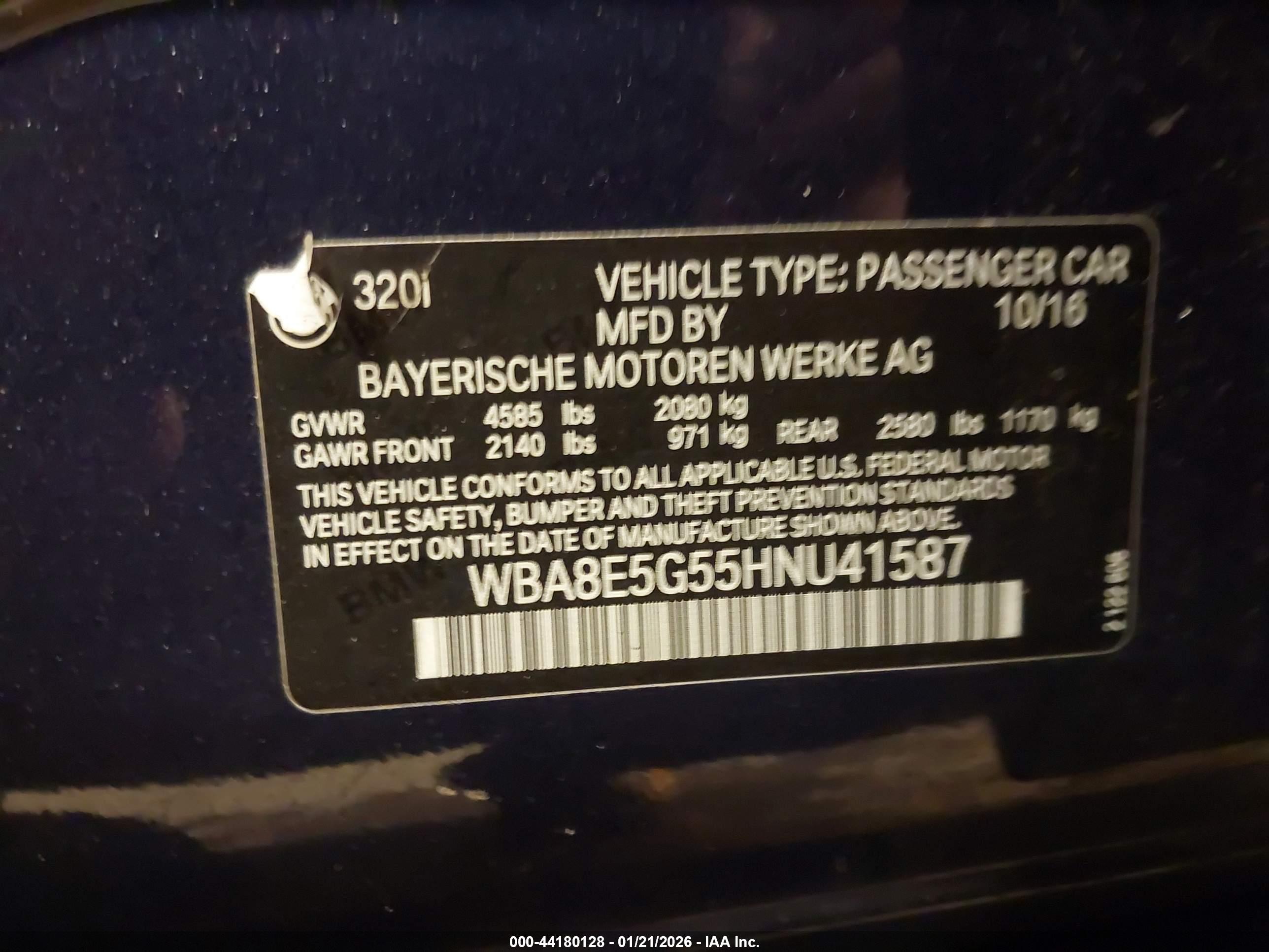 BMW 320I image 9