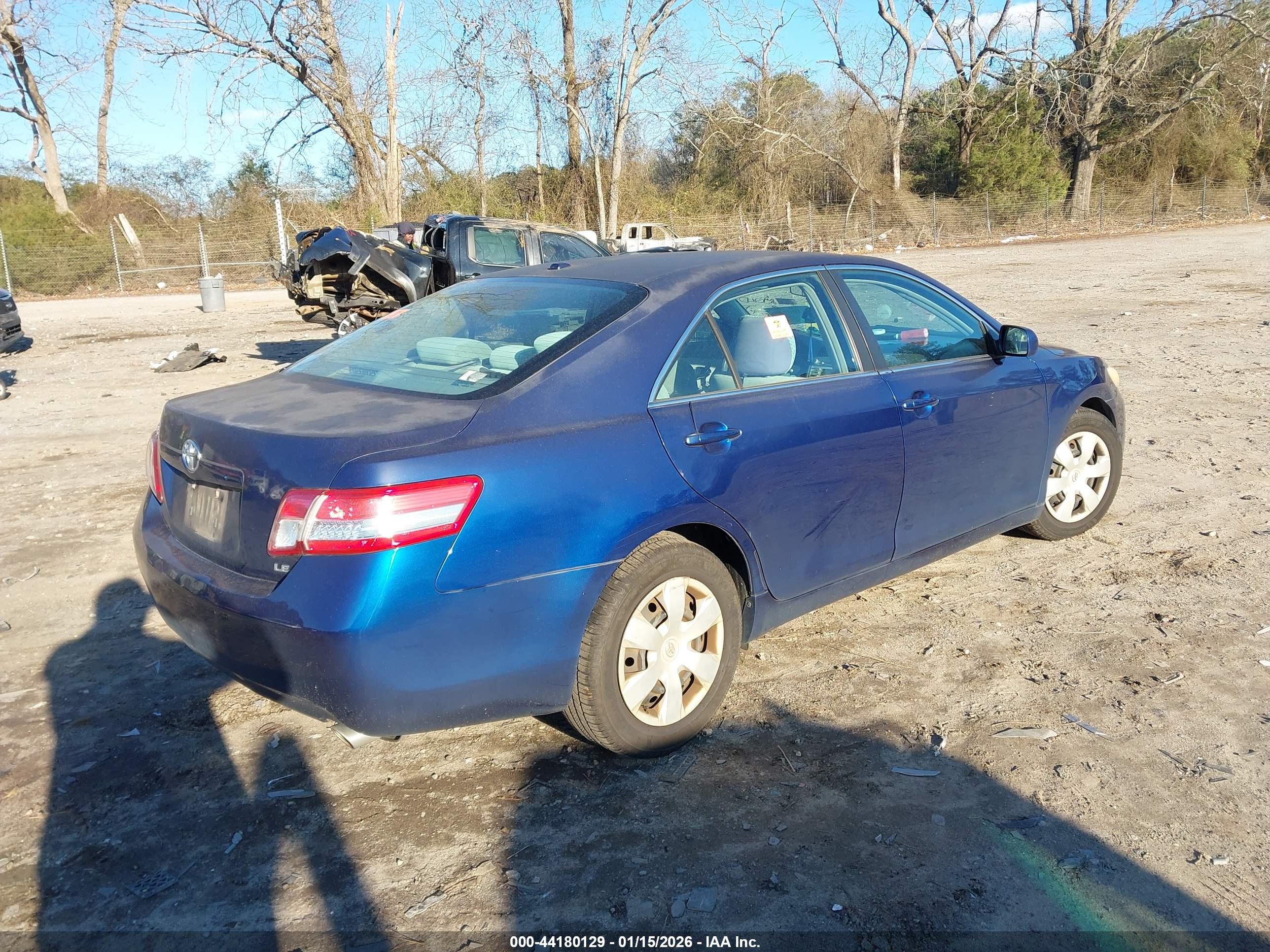 TOYOTA CAMRY image 4
