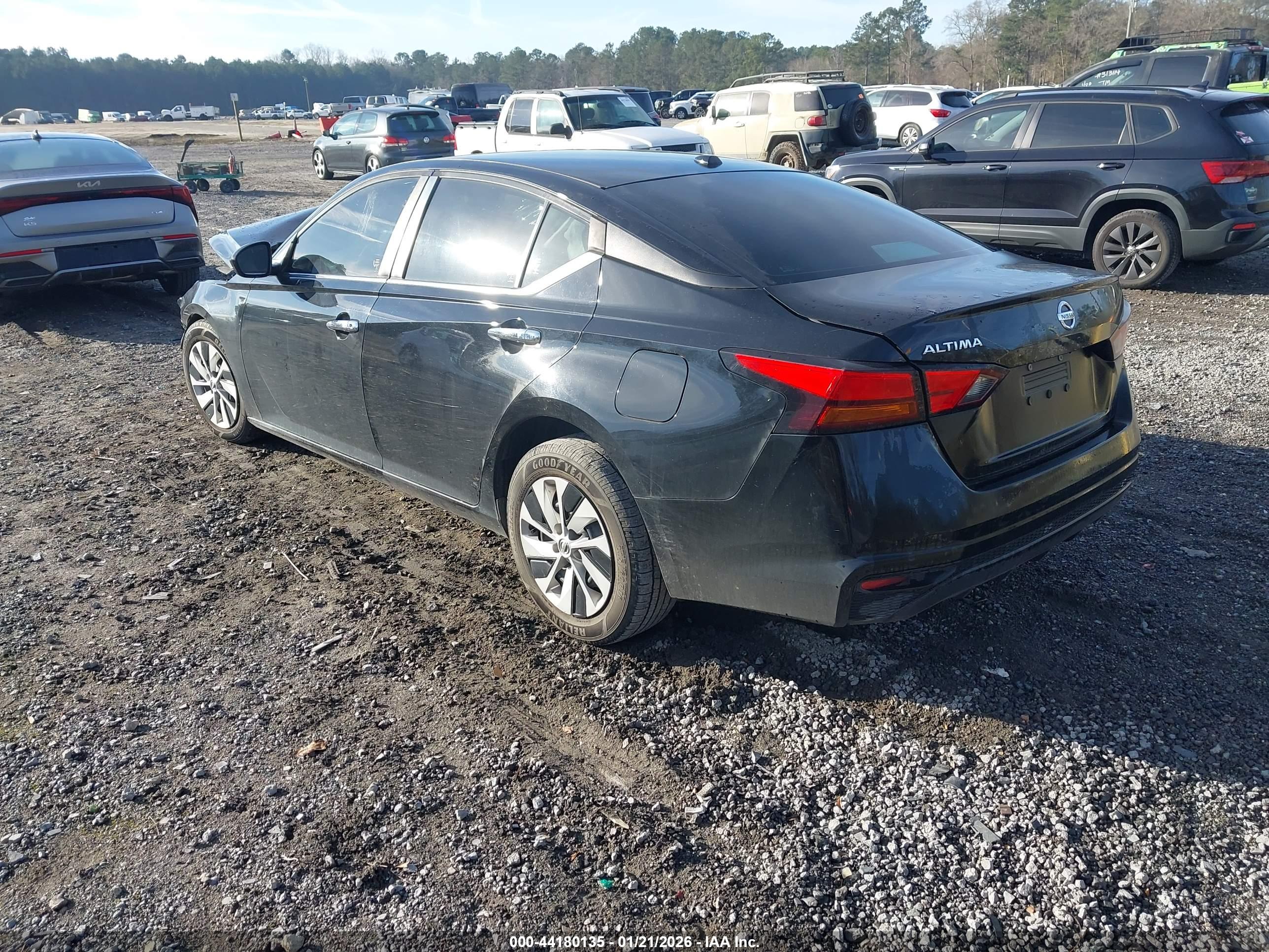 NISSAN ALTIMA image 3