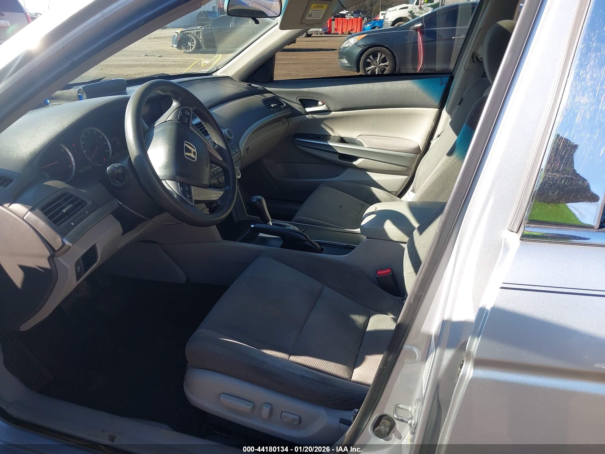 HONDA ACCORD image 5