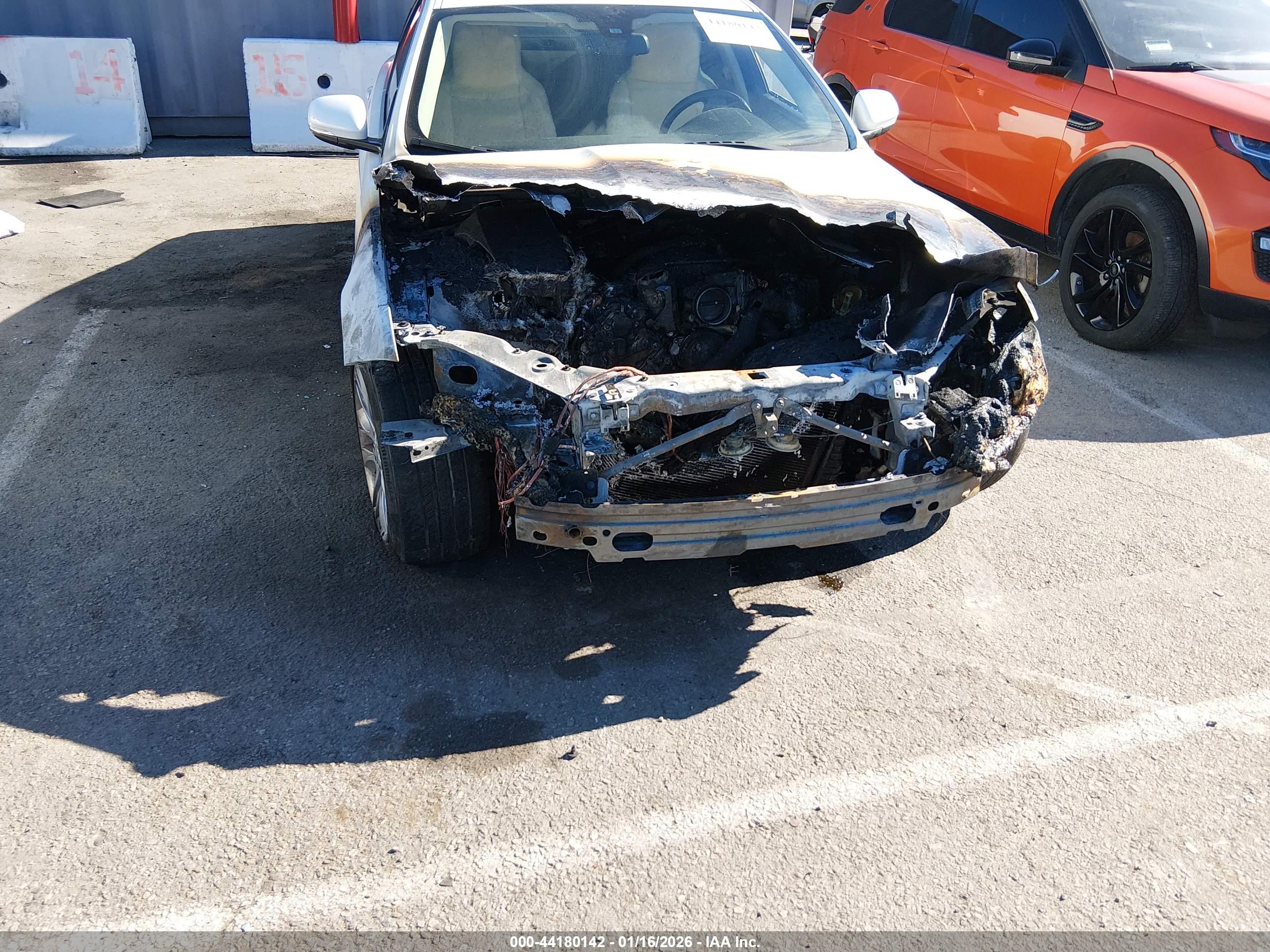 JAGUAR XF image 6