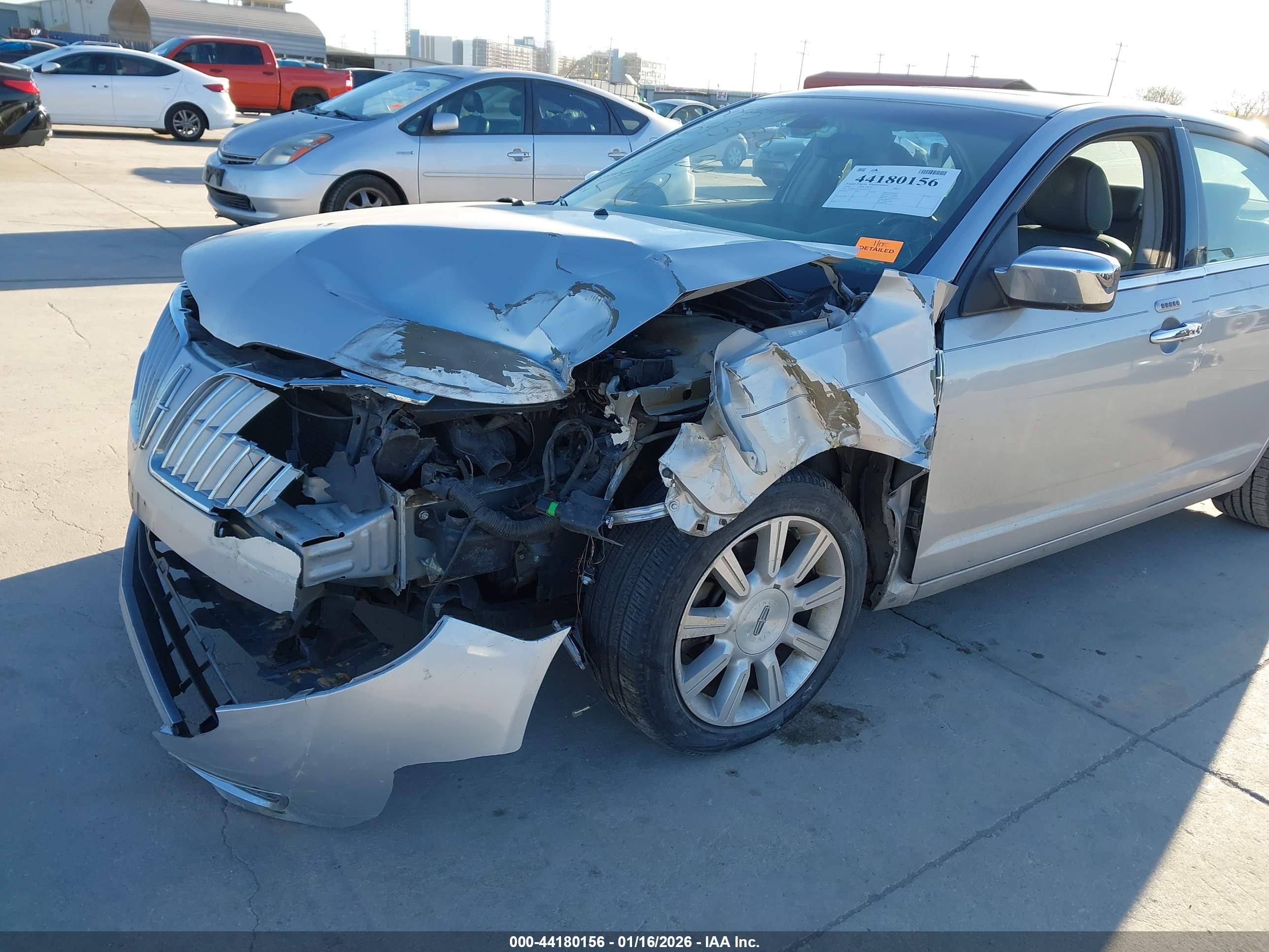 LINCOLN MKZ image 6