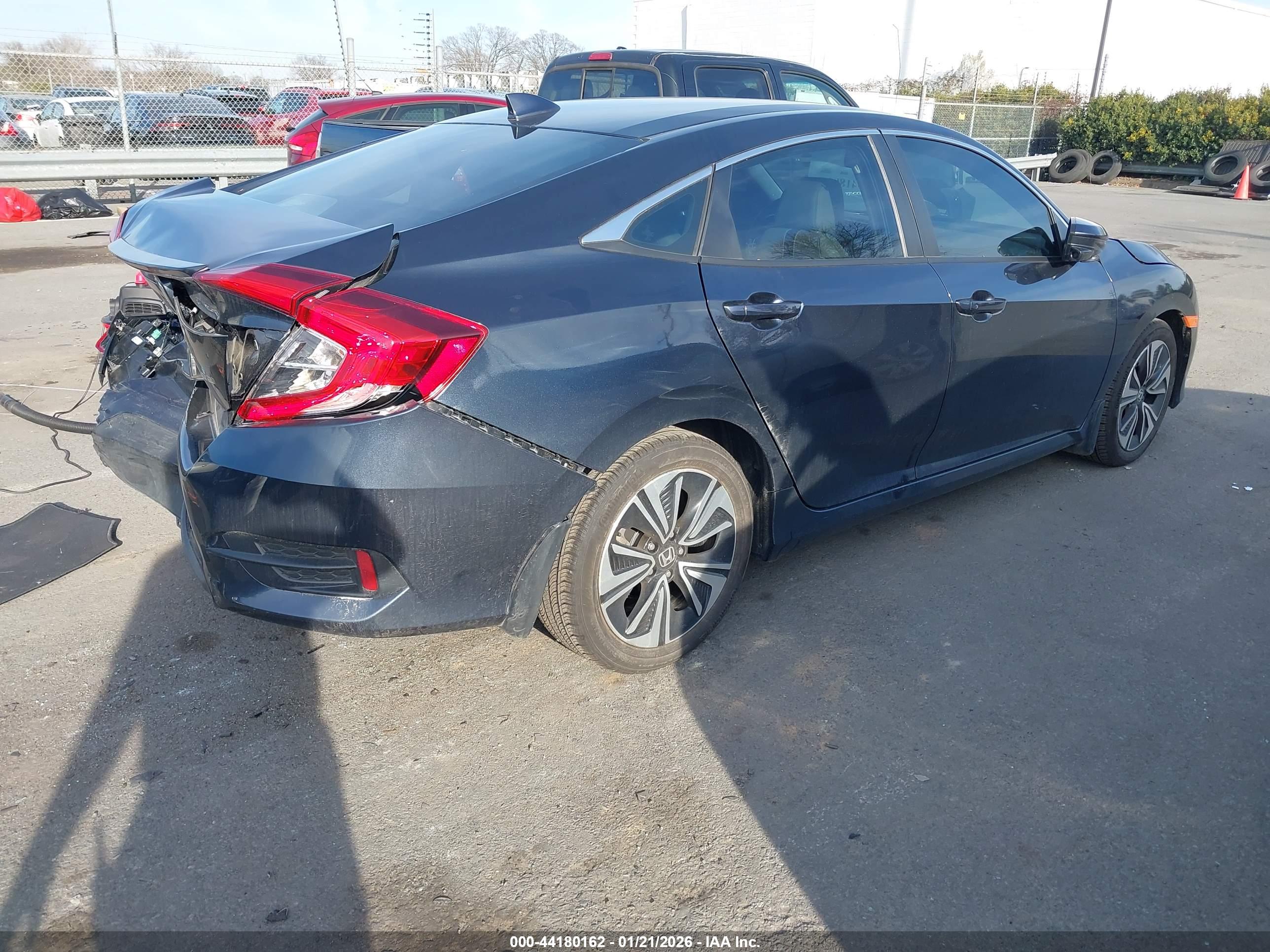 HONDA CIVIC image 4