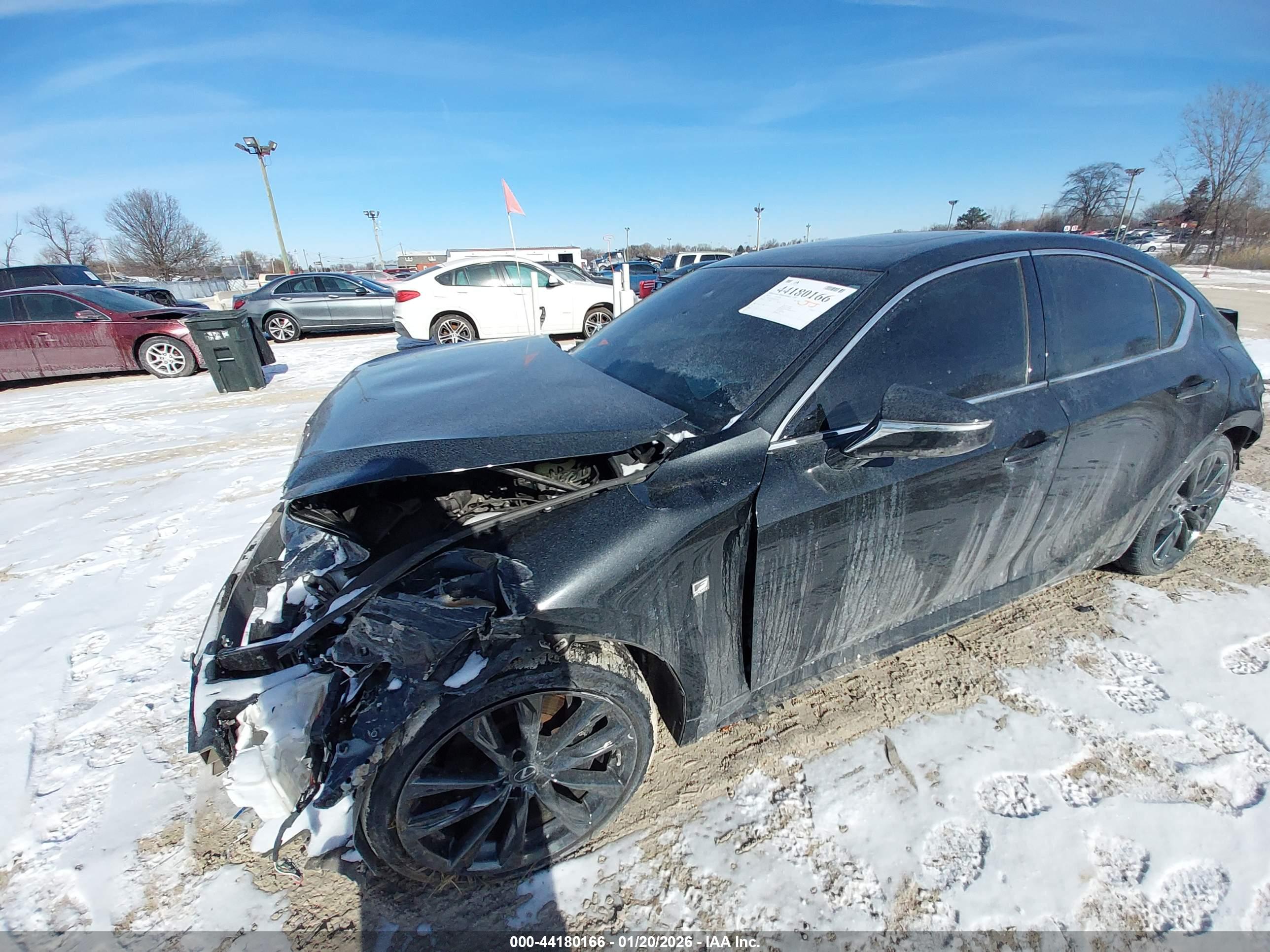 LEXUS IS image 2