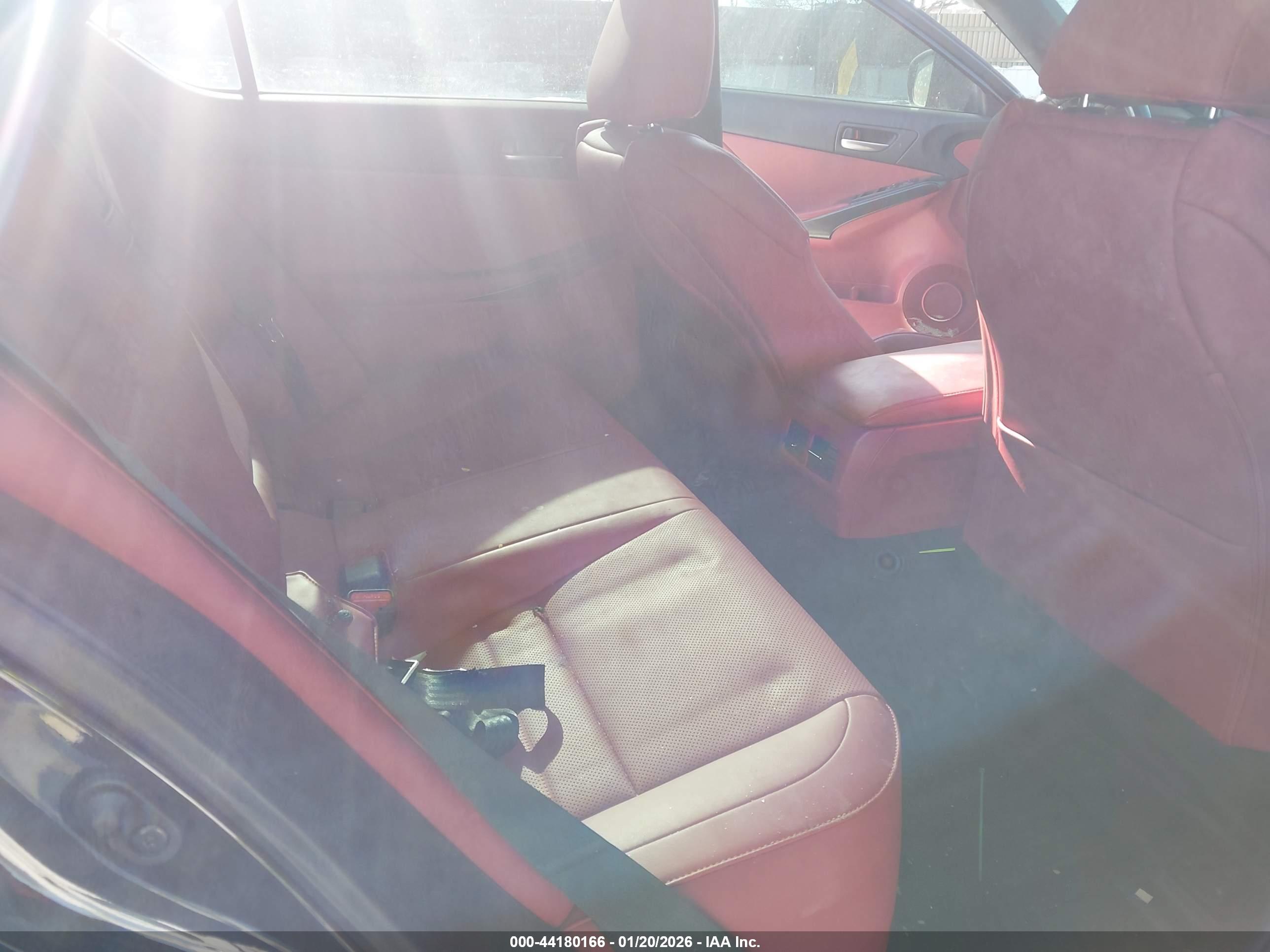 LEXUS IS image 8