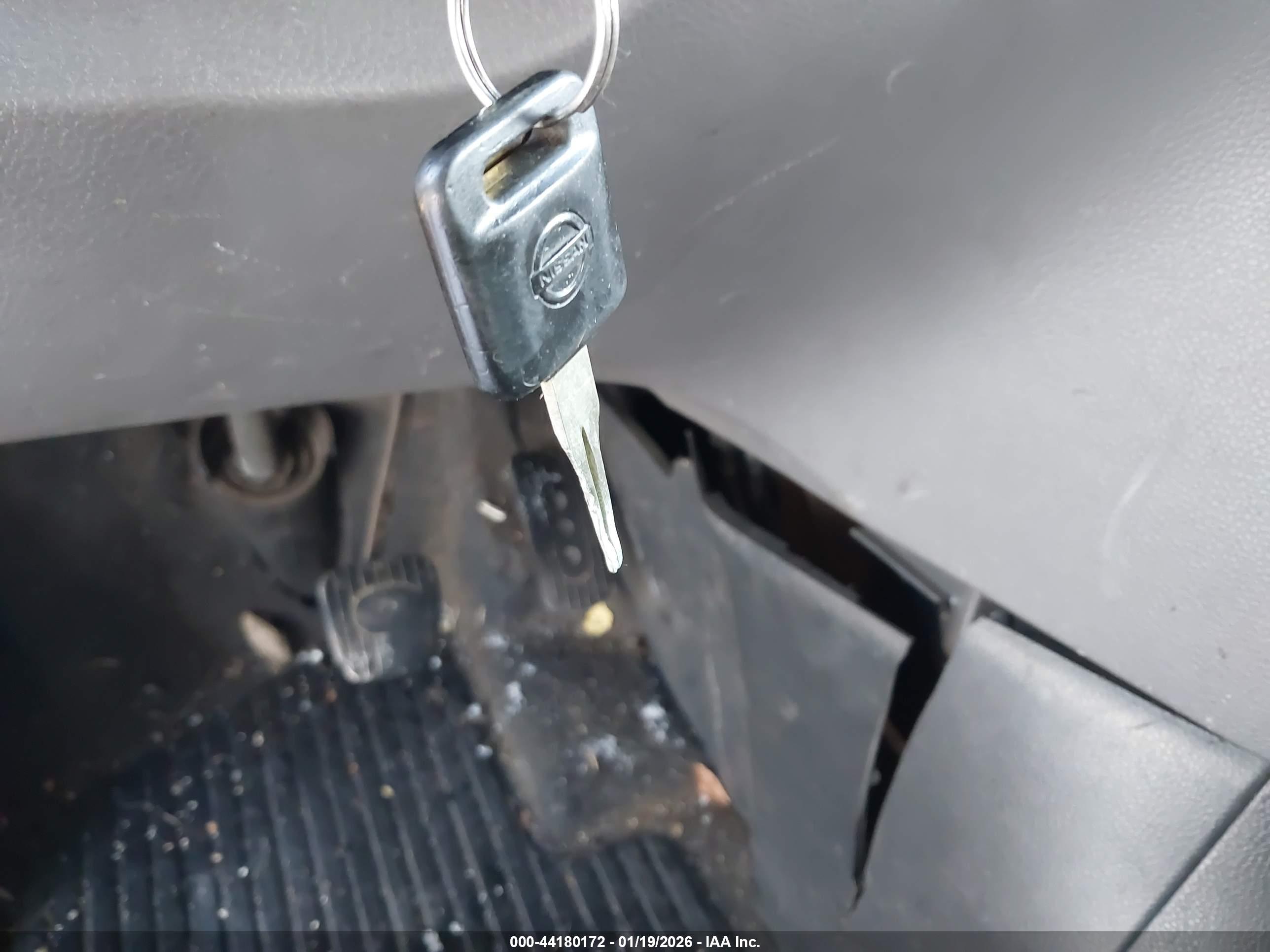 NISSAN NV200 image 11