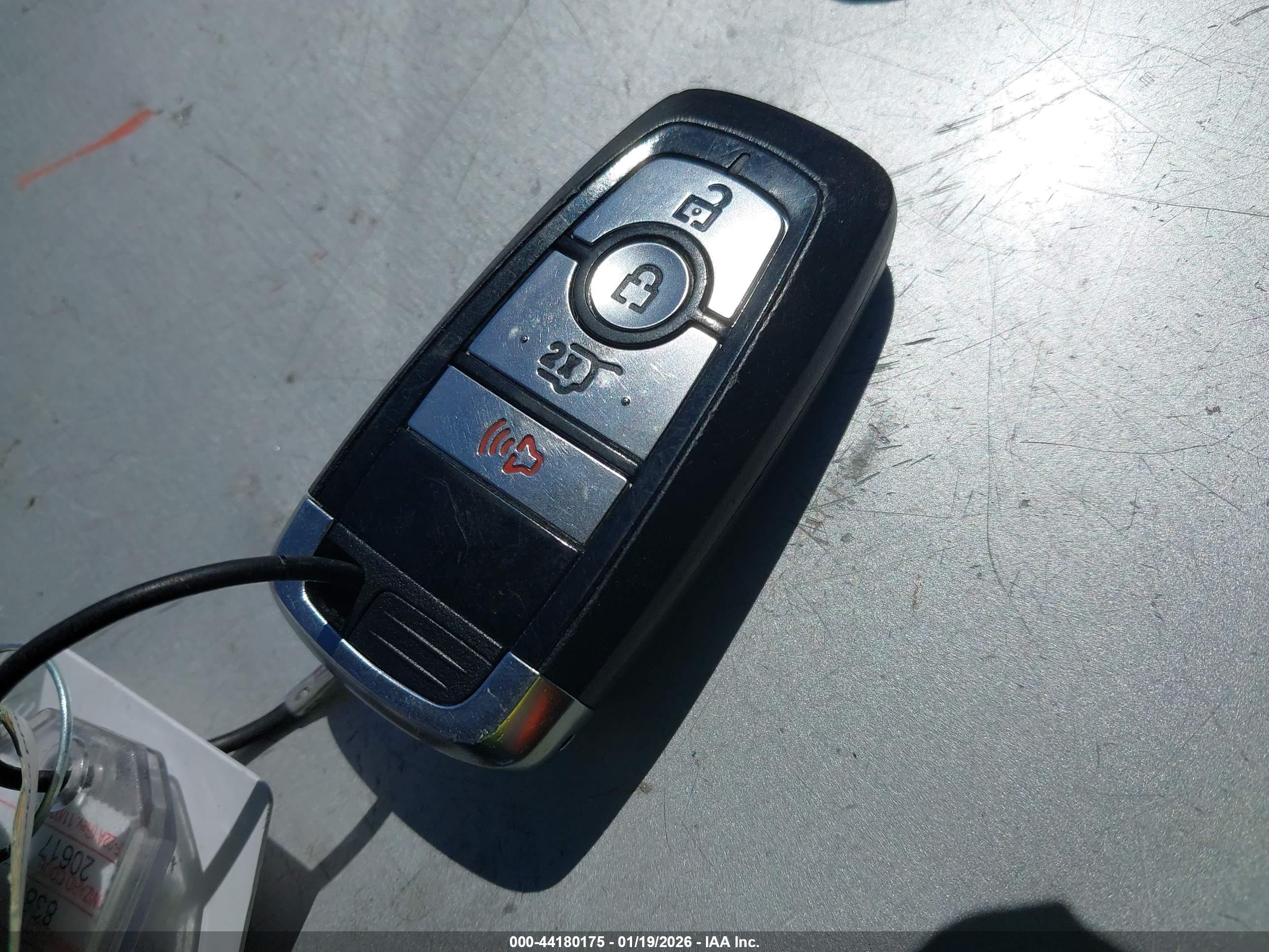 FORD ESCAPE image 11