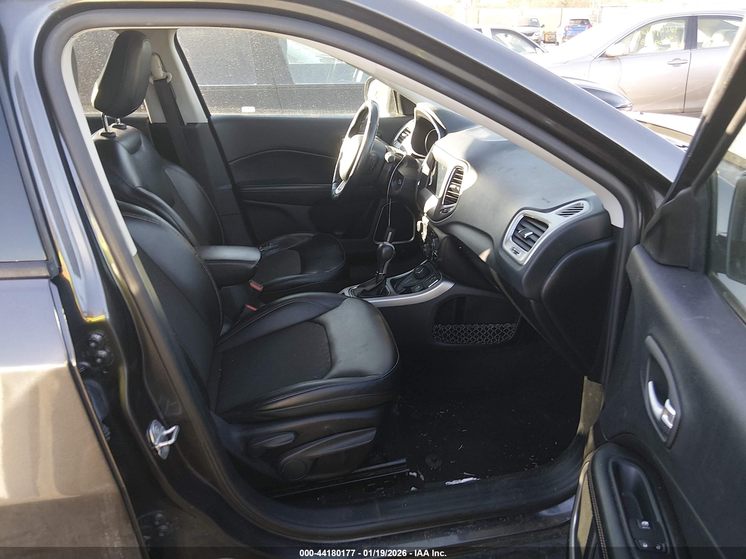 JEEP COMPASS image 5