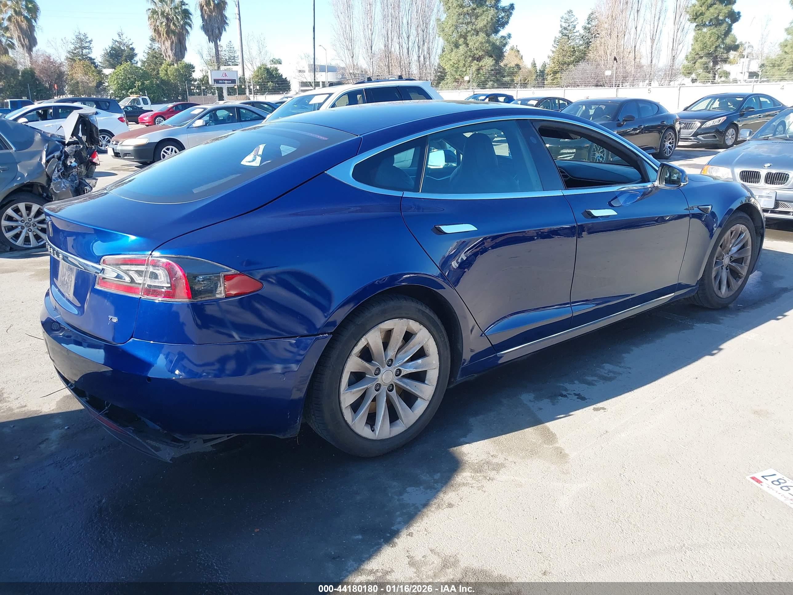 TESLA MODEL image 4