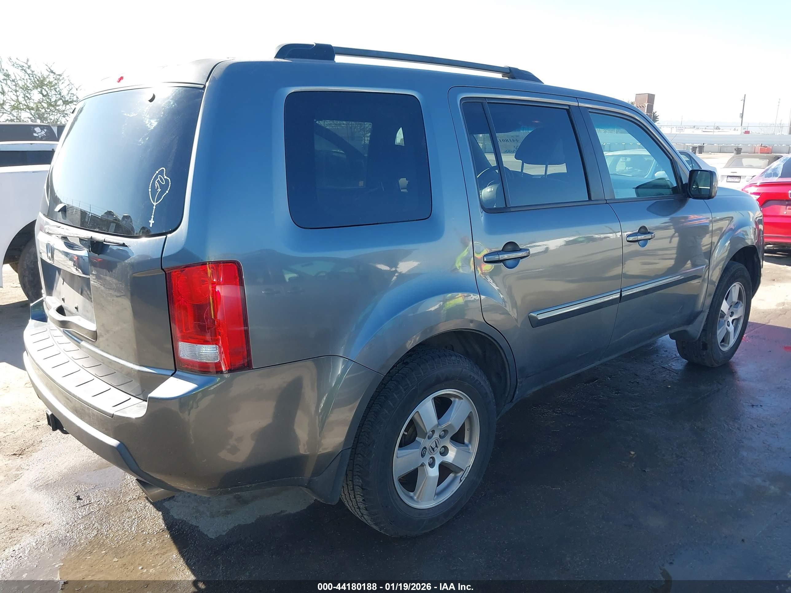 HONDA PILOT image 4