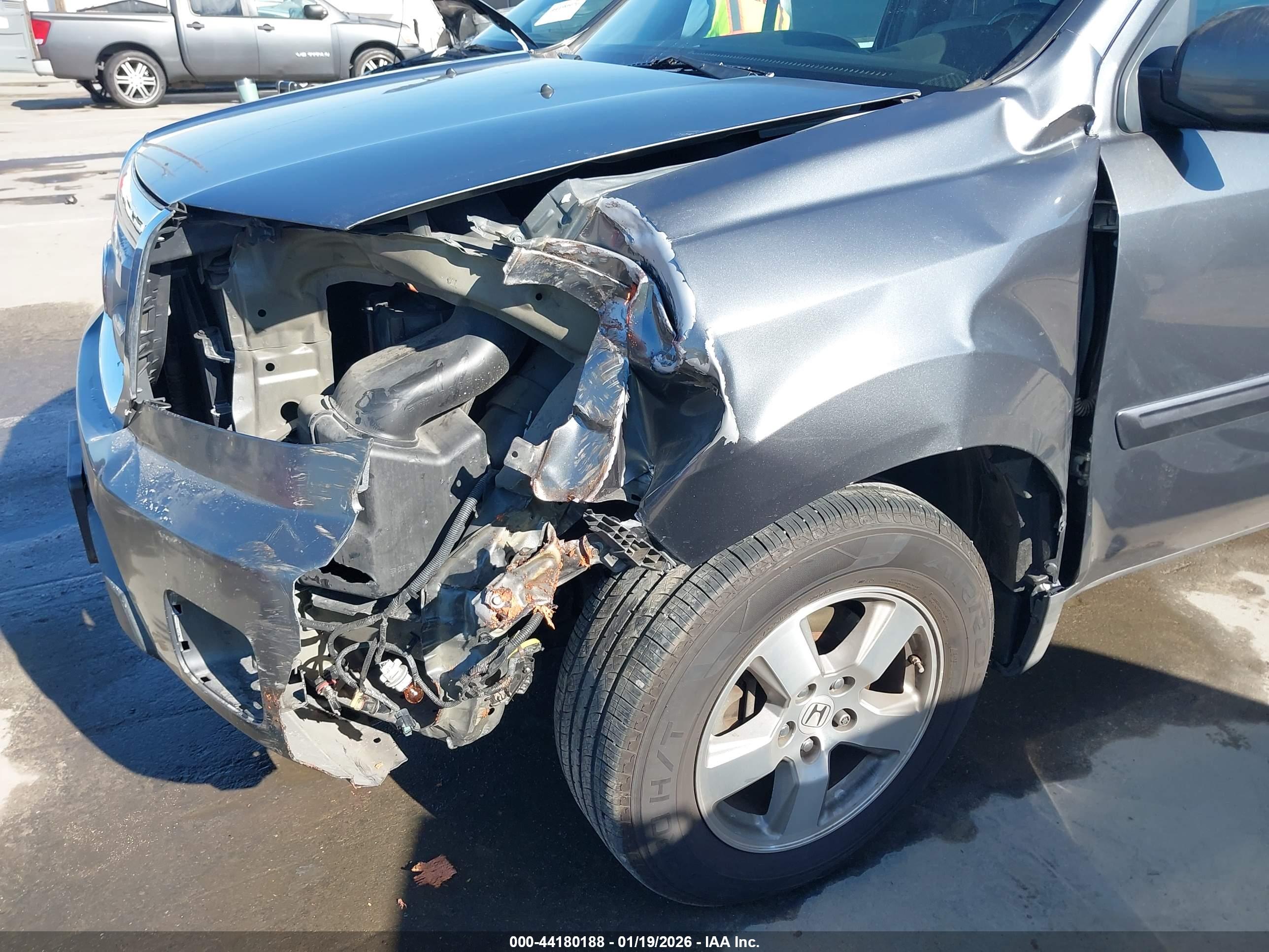 HONDA PILOT image 6