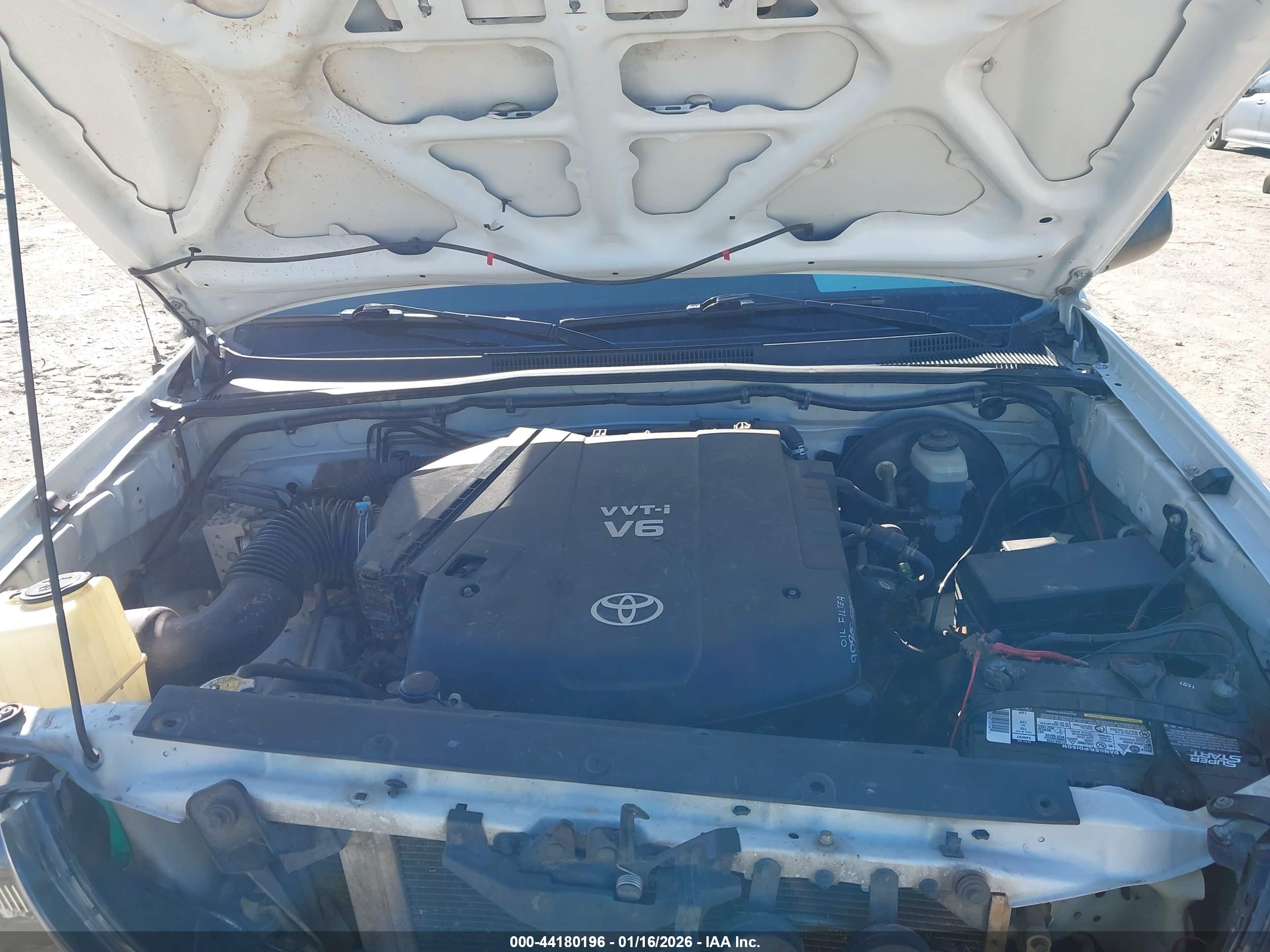 TOYOTA TACOMA image 10