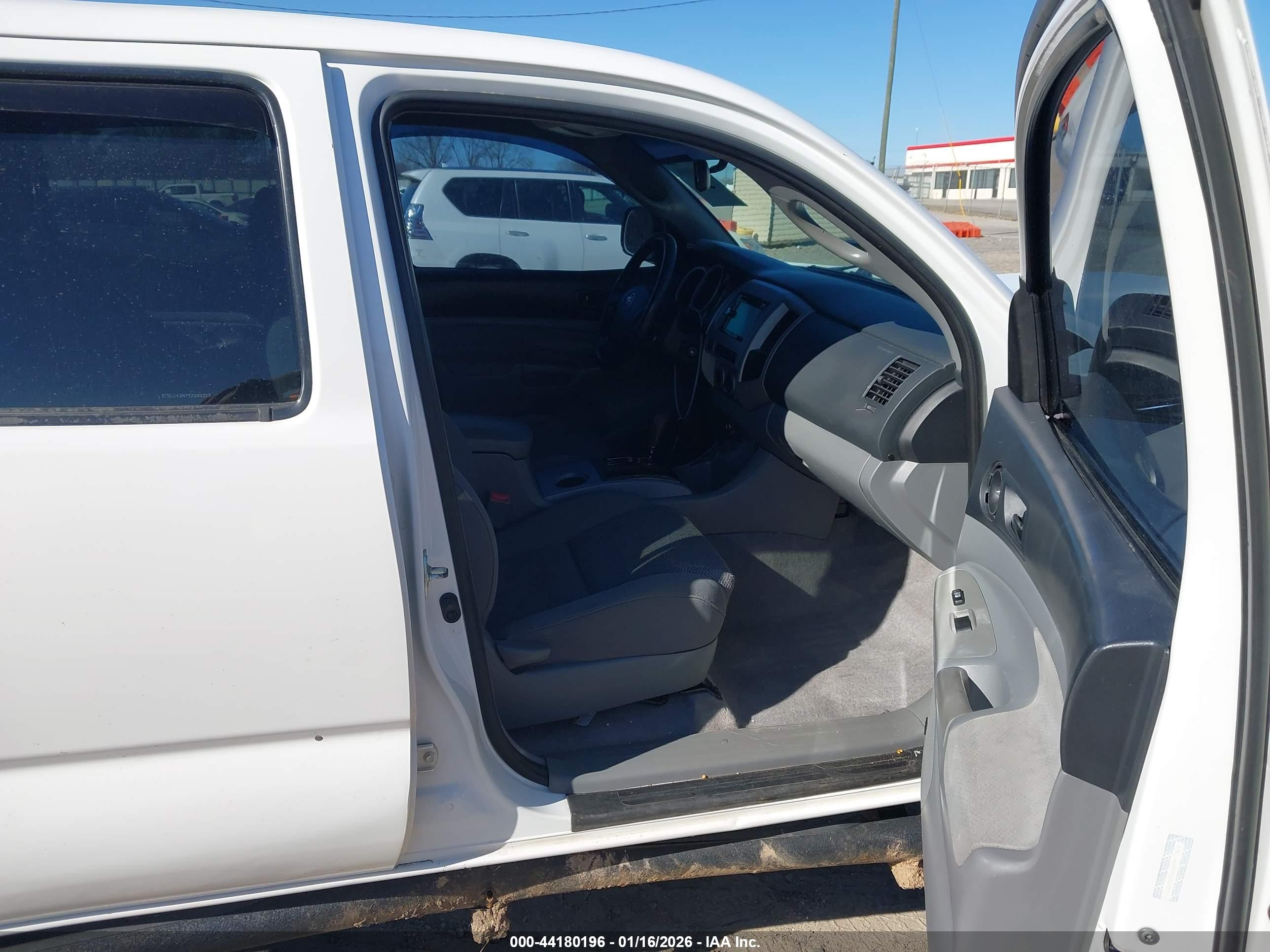 TOYOTA TACOMA image 5