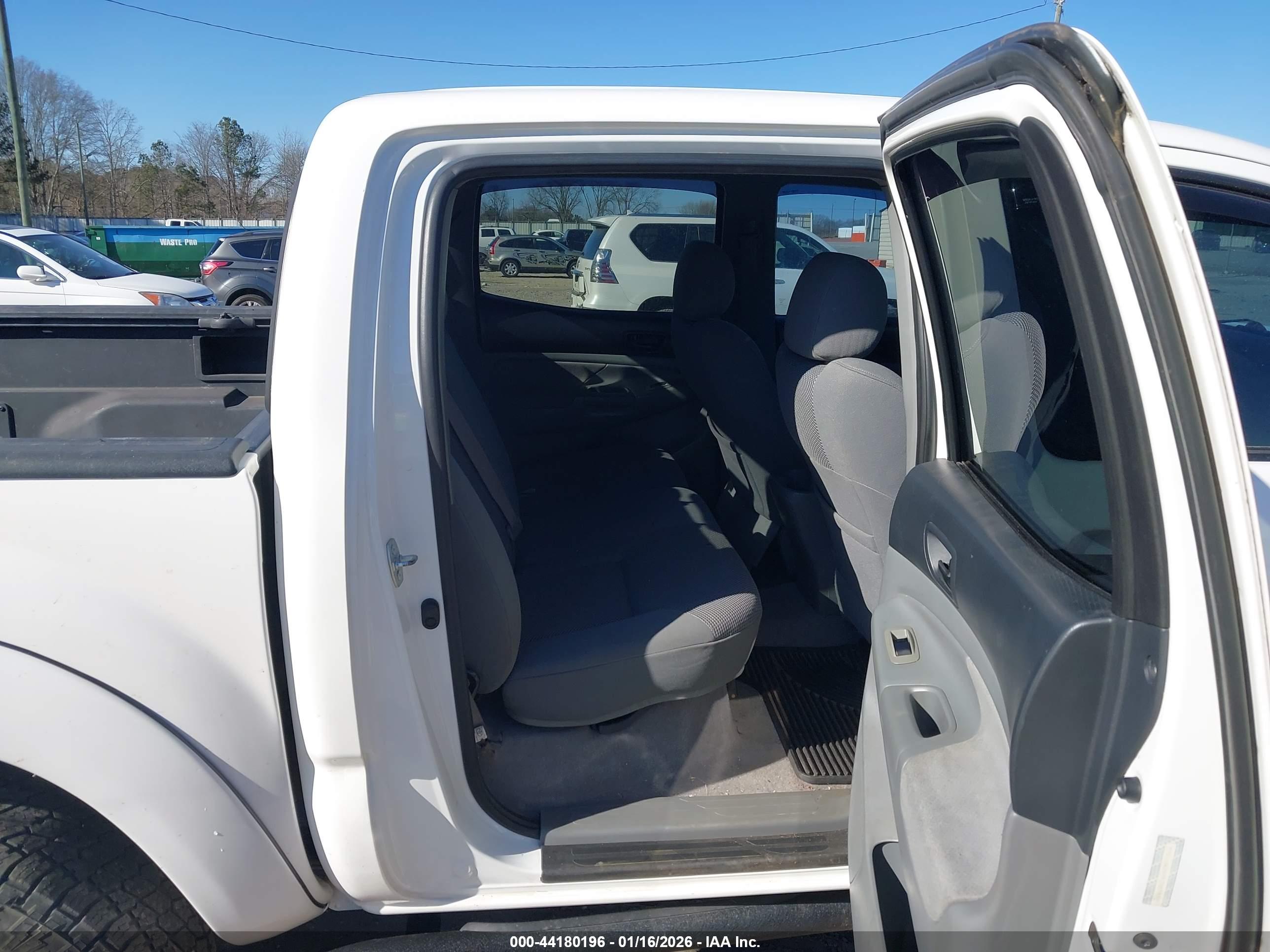 TOYOTA TACOMA image 8