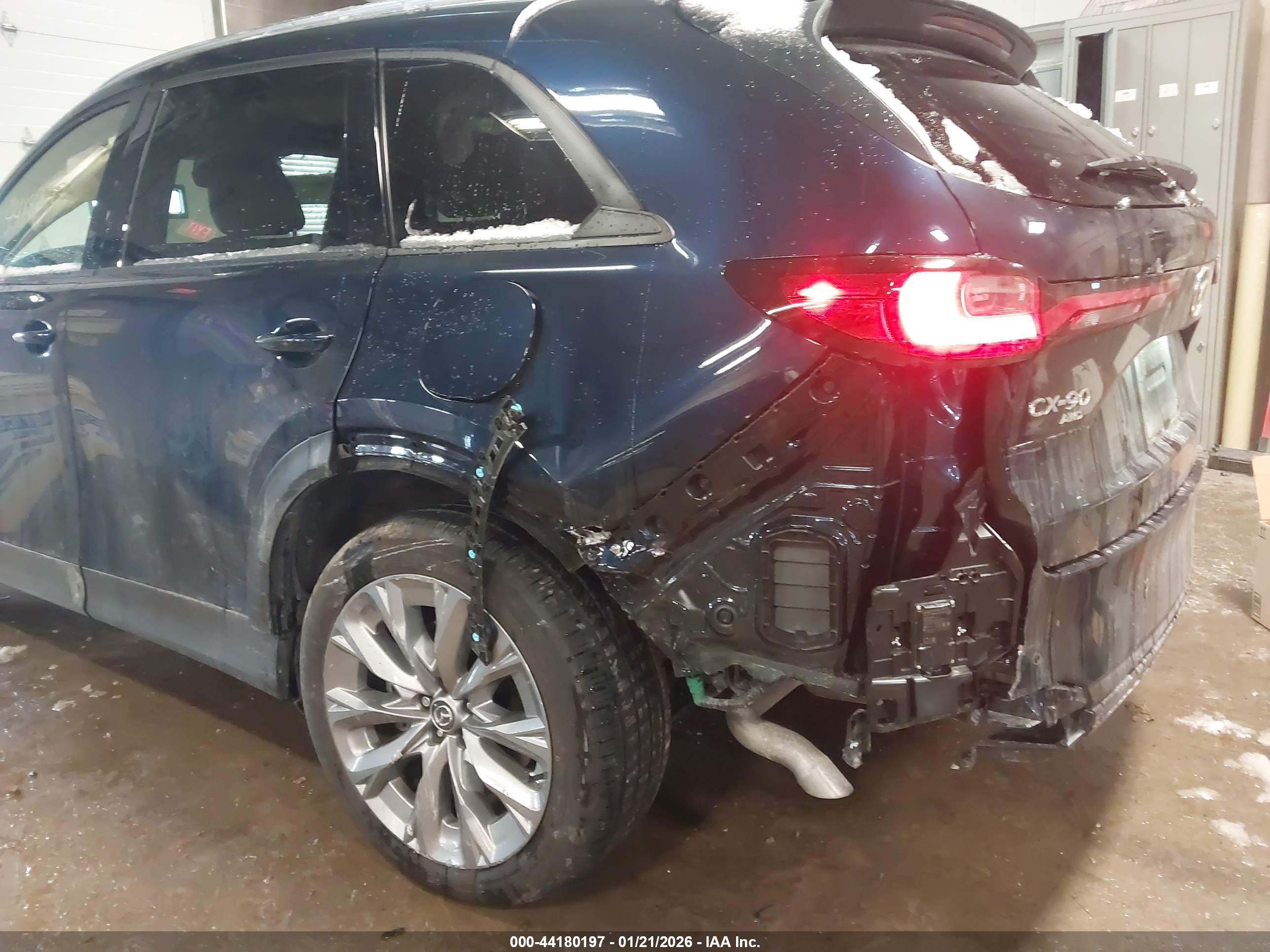 MAZDA CX-90 image 6