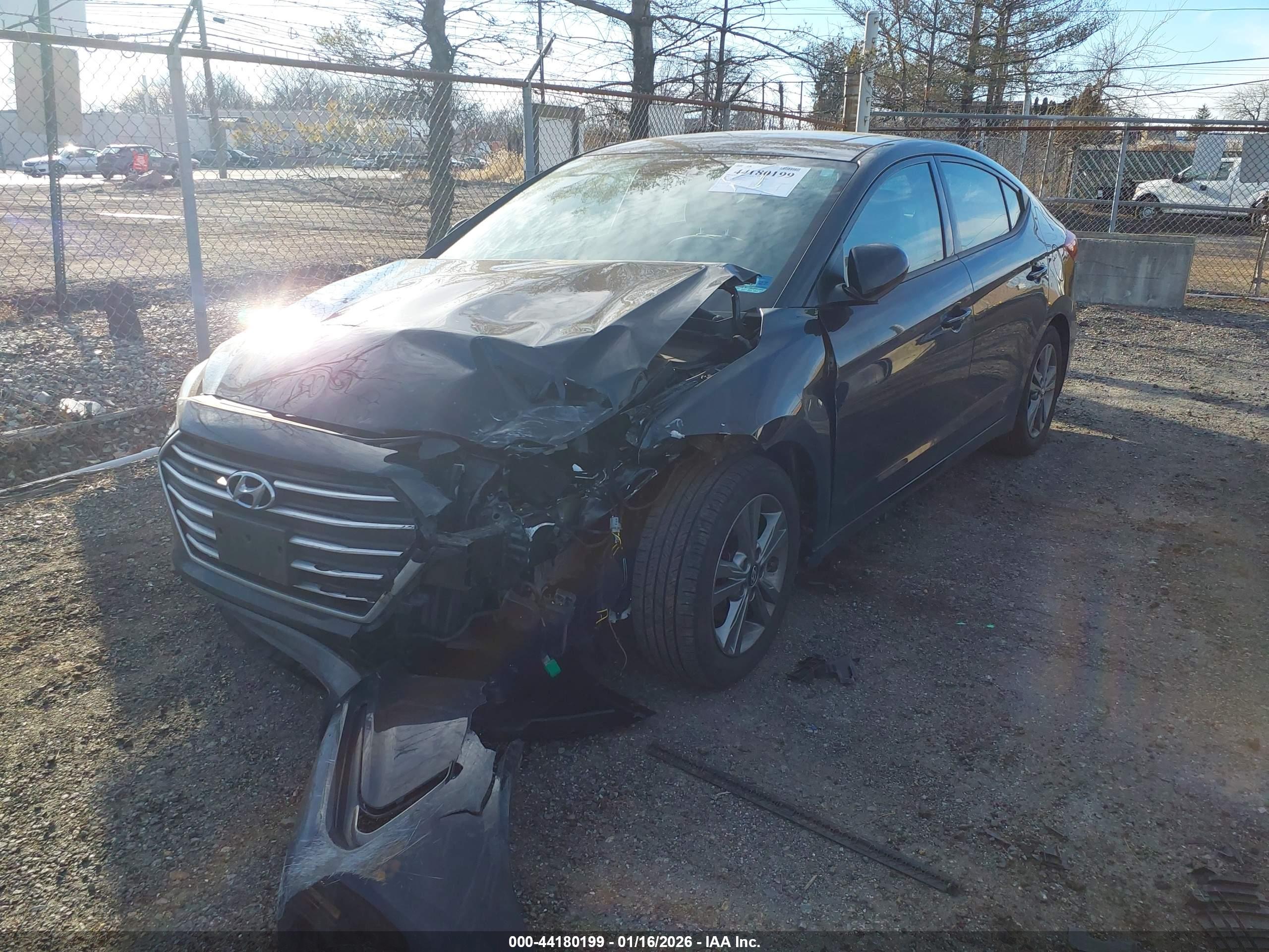 HYUNDAI ELANTRA image 2