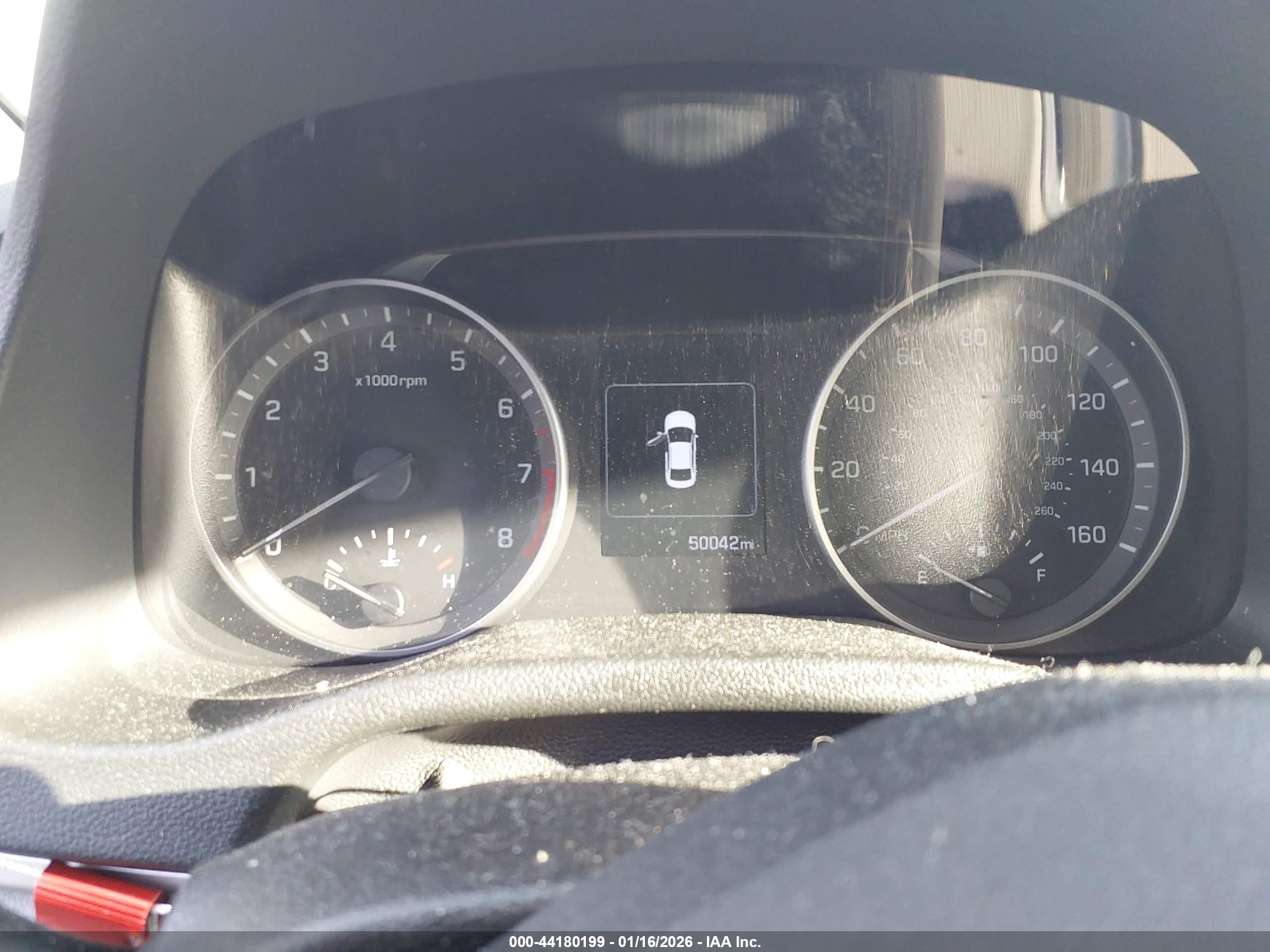 HYUNDAI ELANTRA image 7