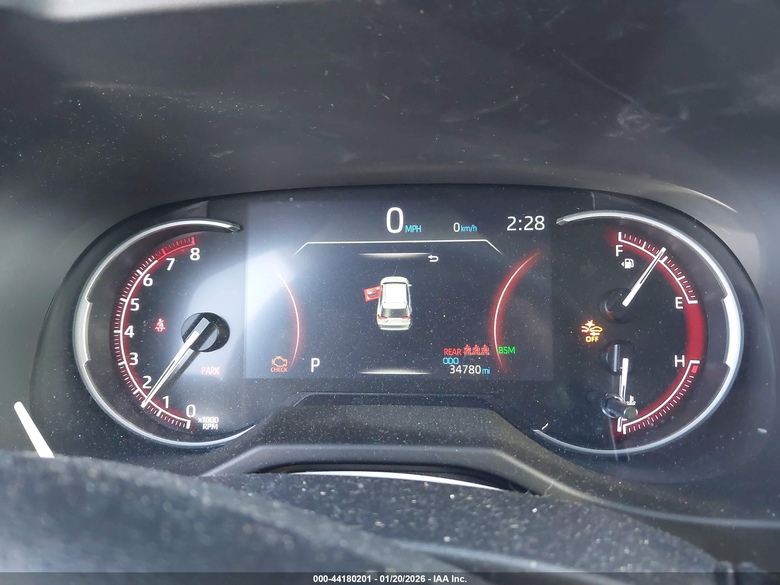 TOYOTA RAV4 image 7