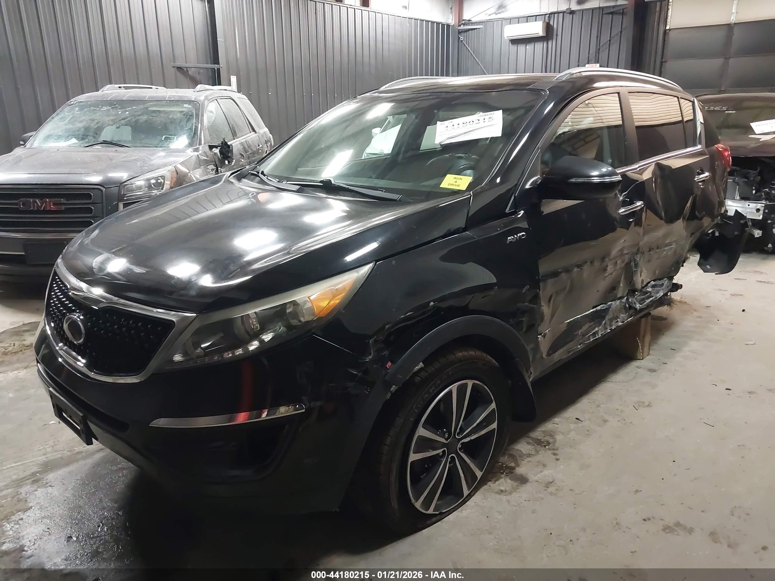 KIA SPORTAGE image 2