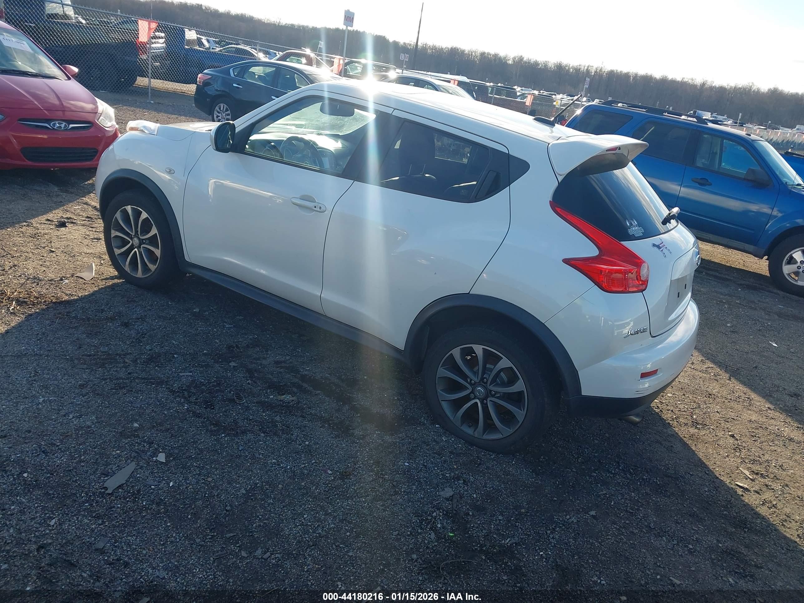 NISSAN JUKE image 3