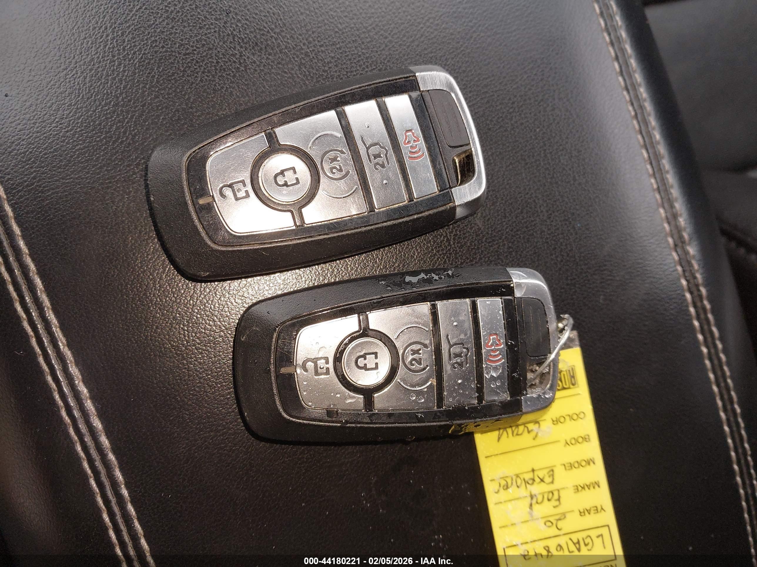 FORD EXPLORER image 11