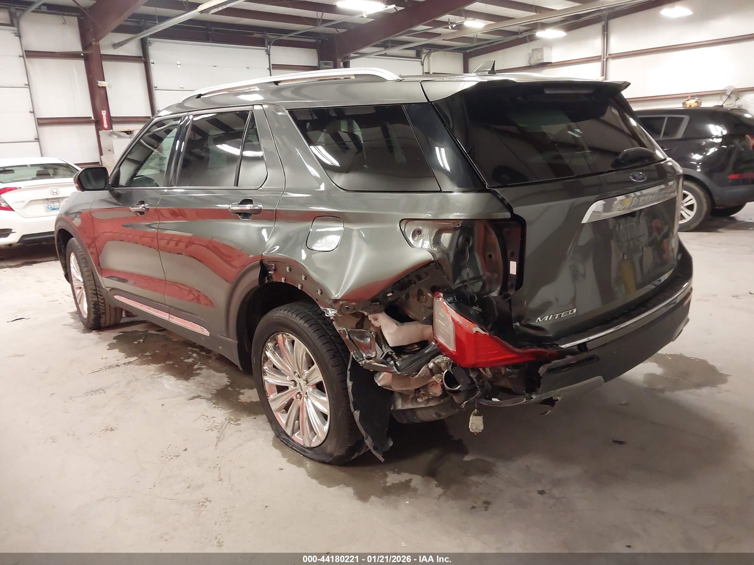 FORD EXPLORER image 3