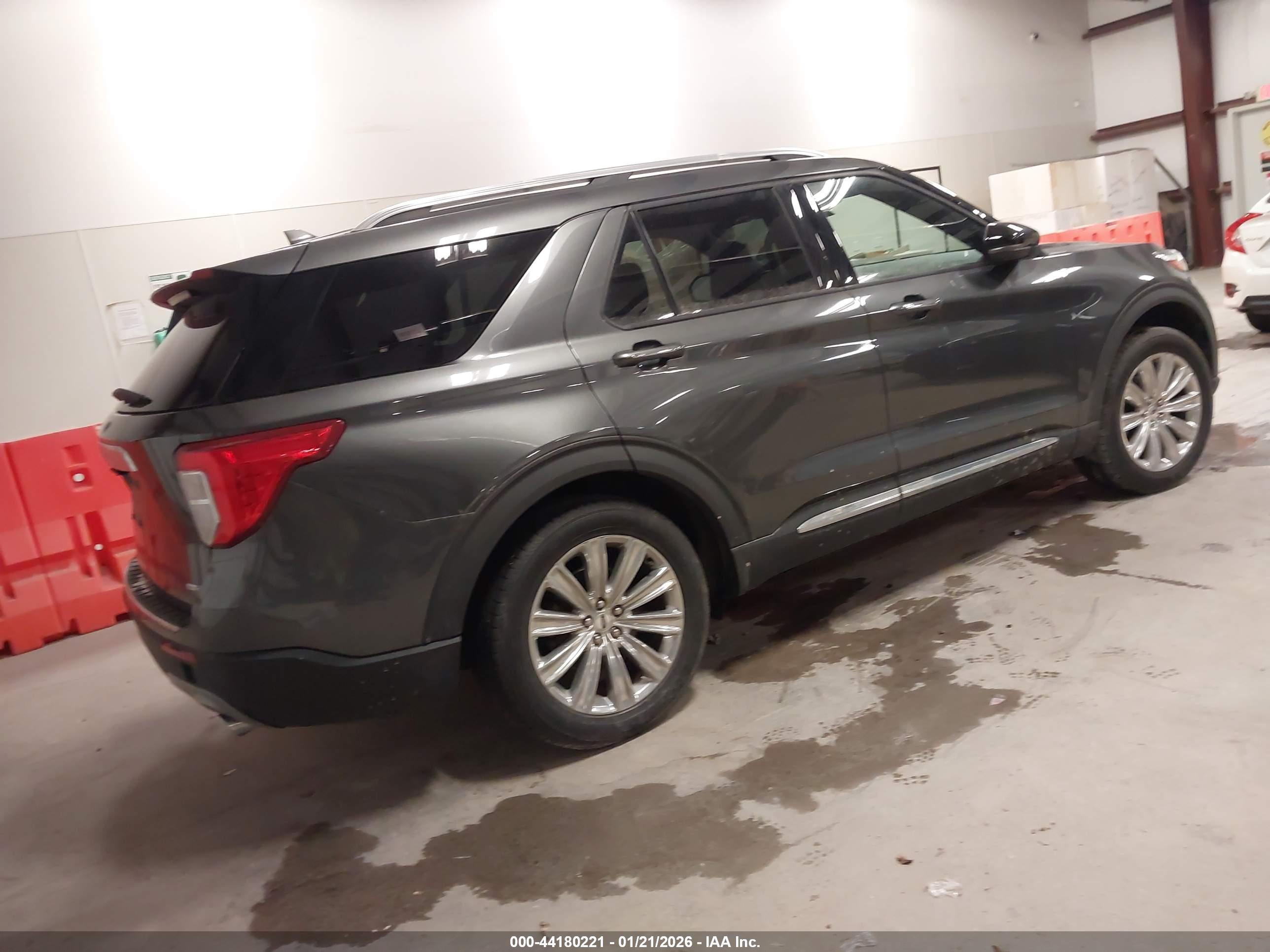 FORD EXPLORER image 4