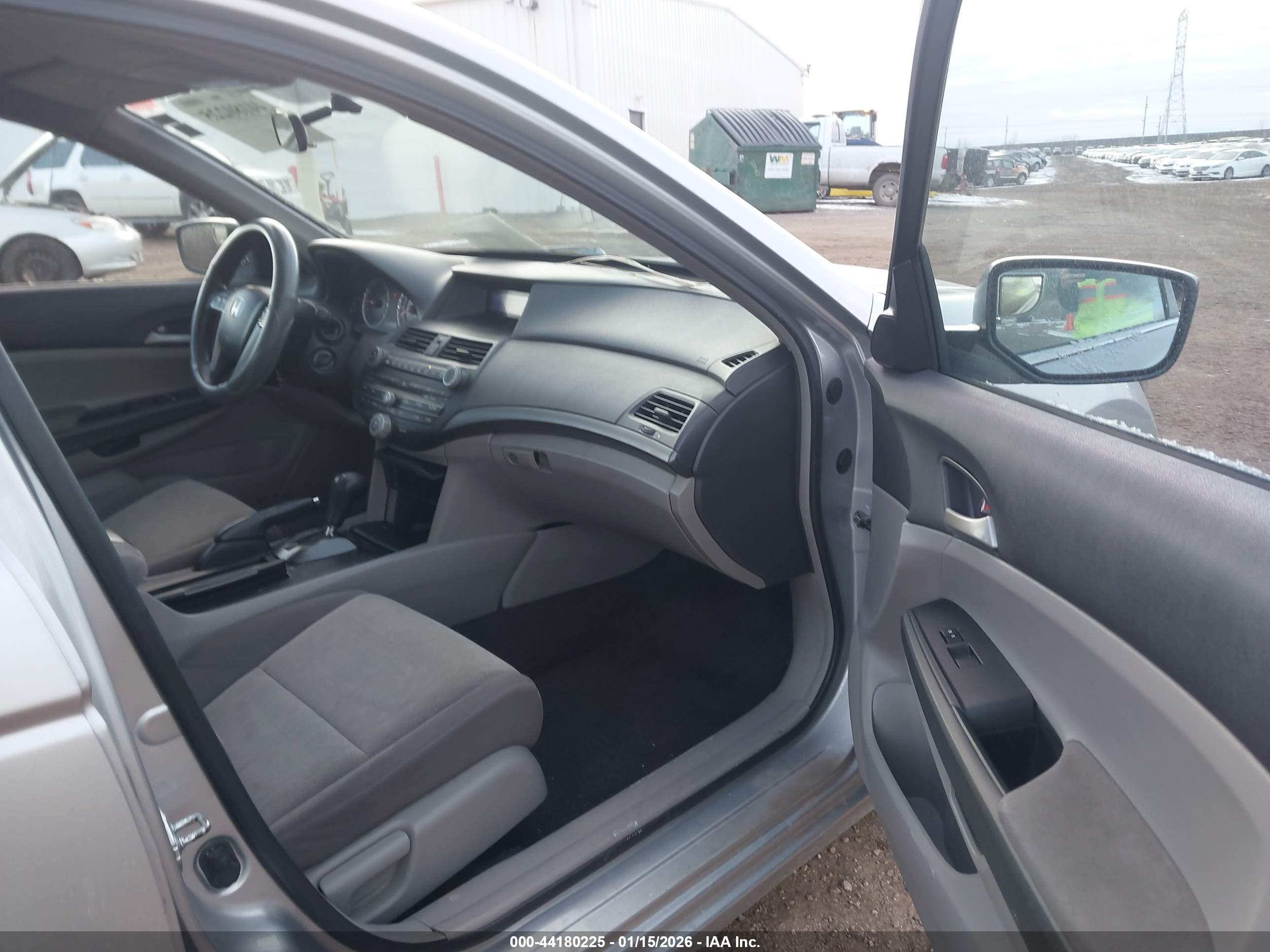 HONDA ACCORD image 5