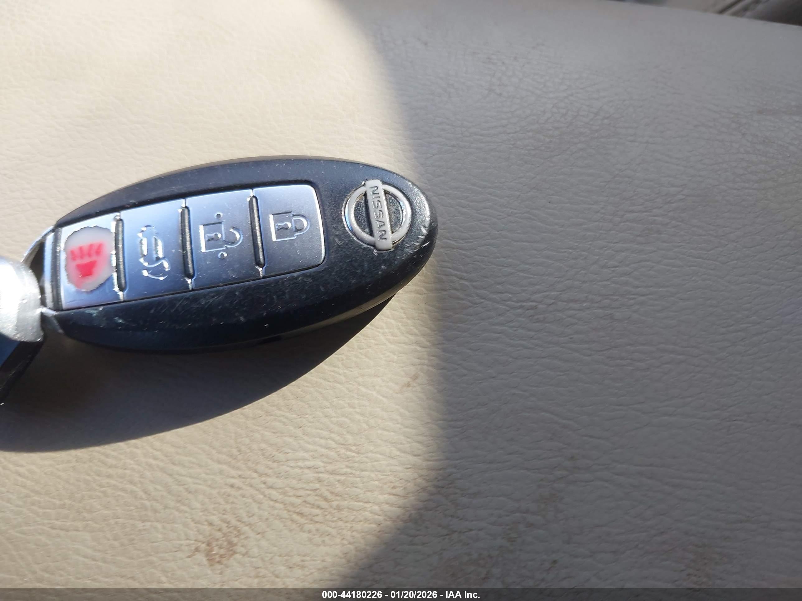NISSAN MURANO image 11