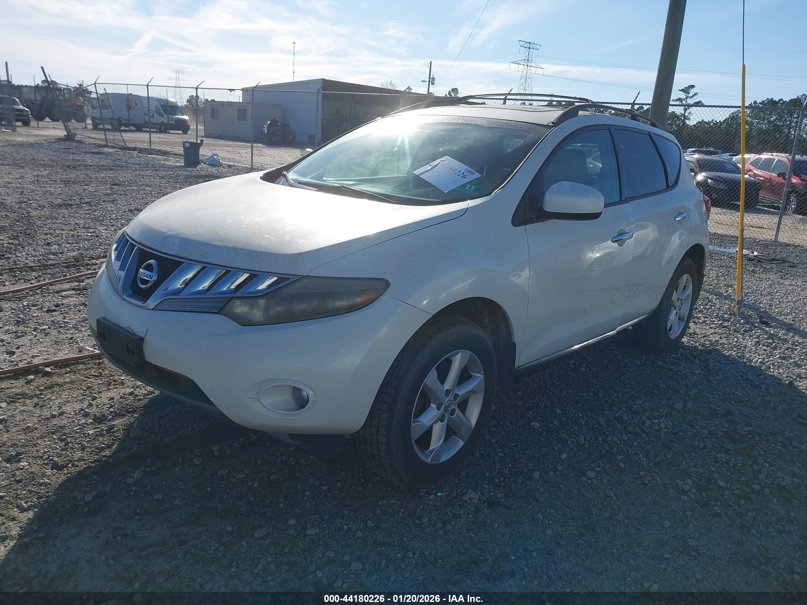 NISSAN MURANO image 2