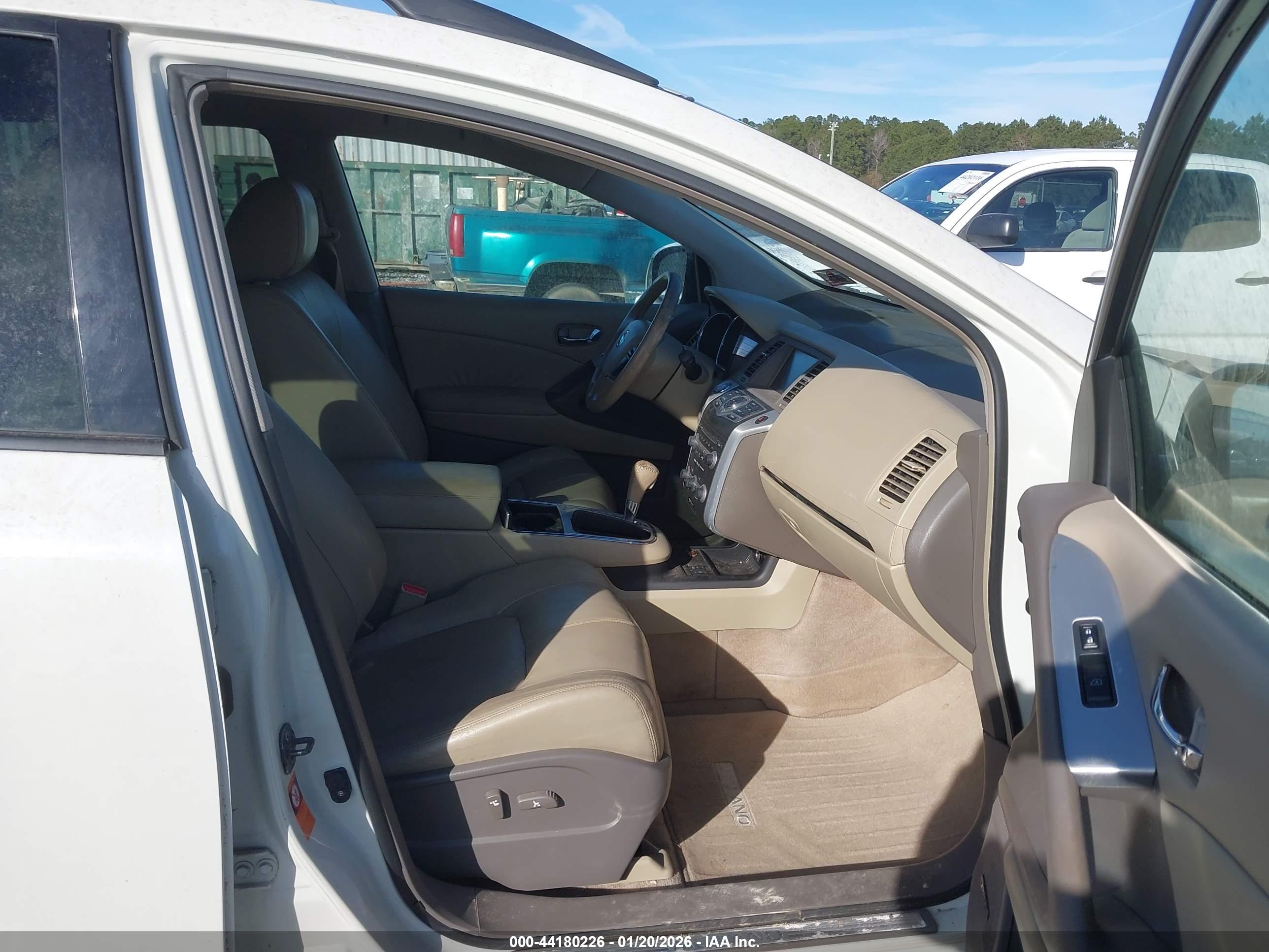 NISSAN MURANO image 5