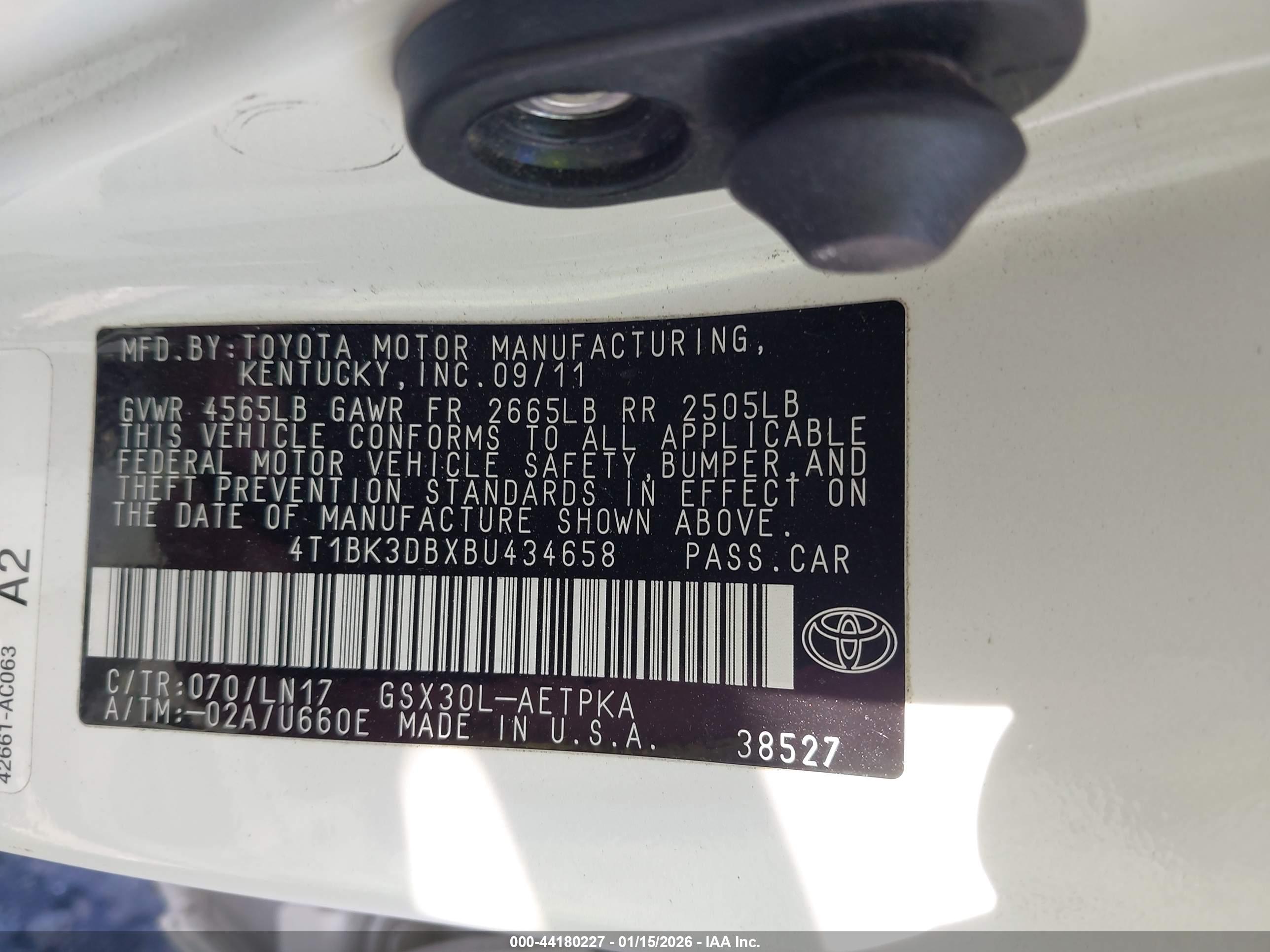TOYOTA AVALON image 9