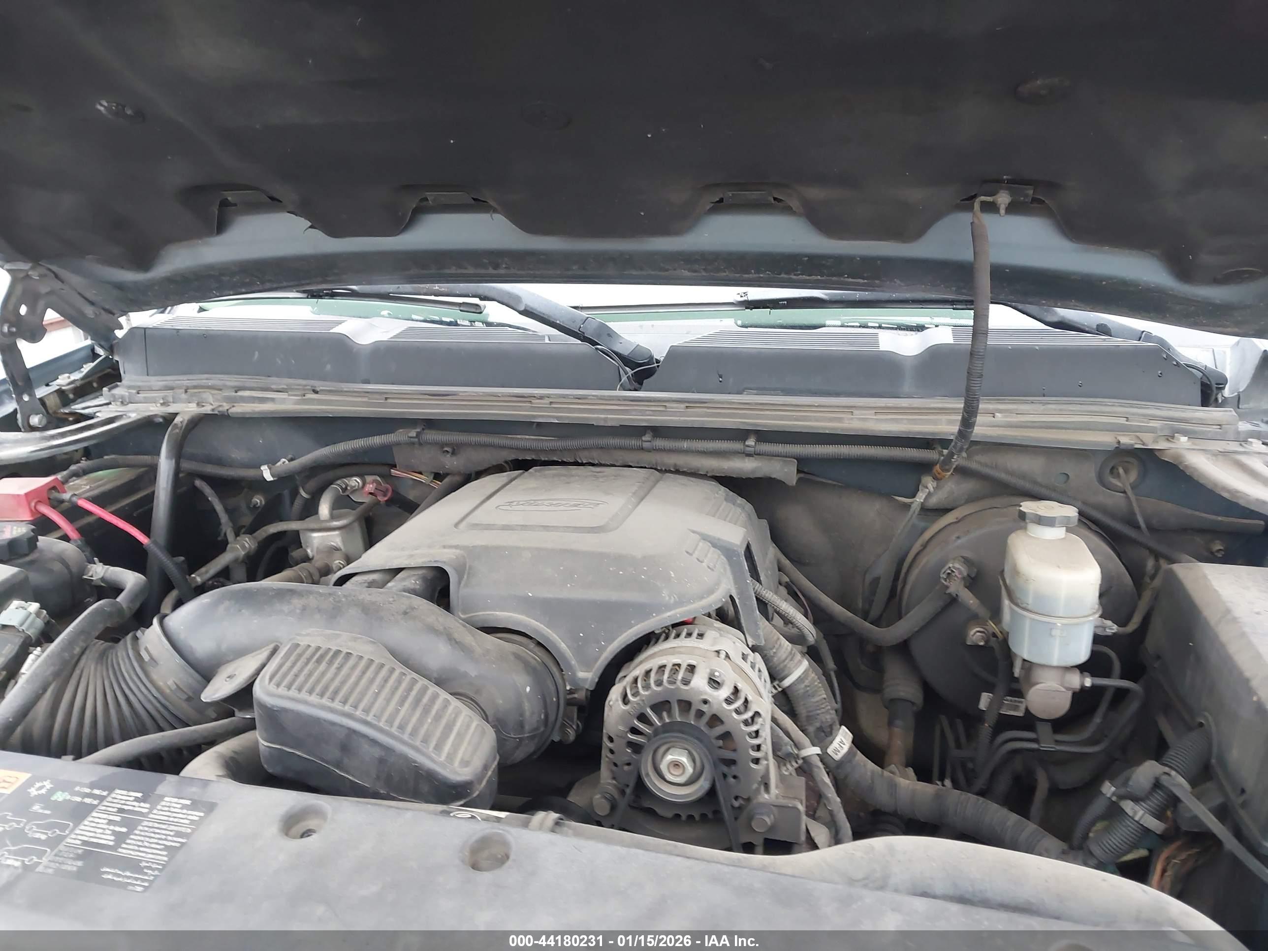CHEVROLET SILVERADO image 10