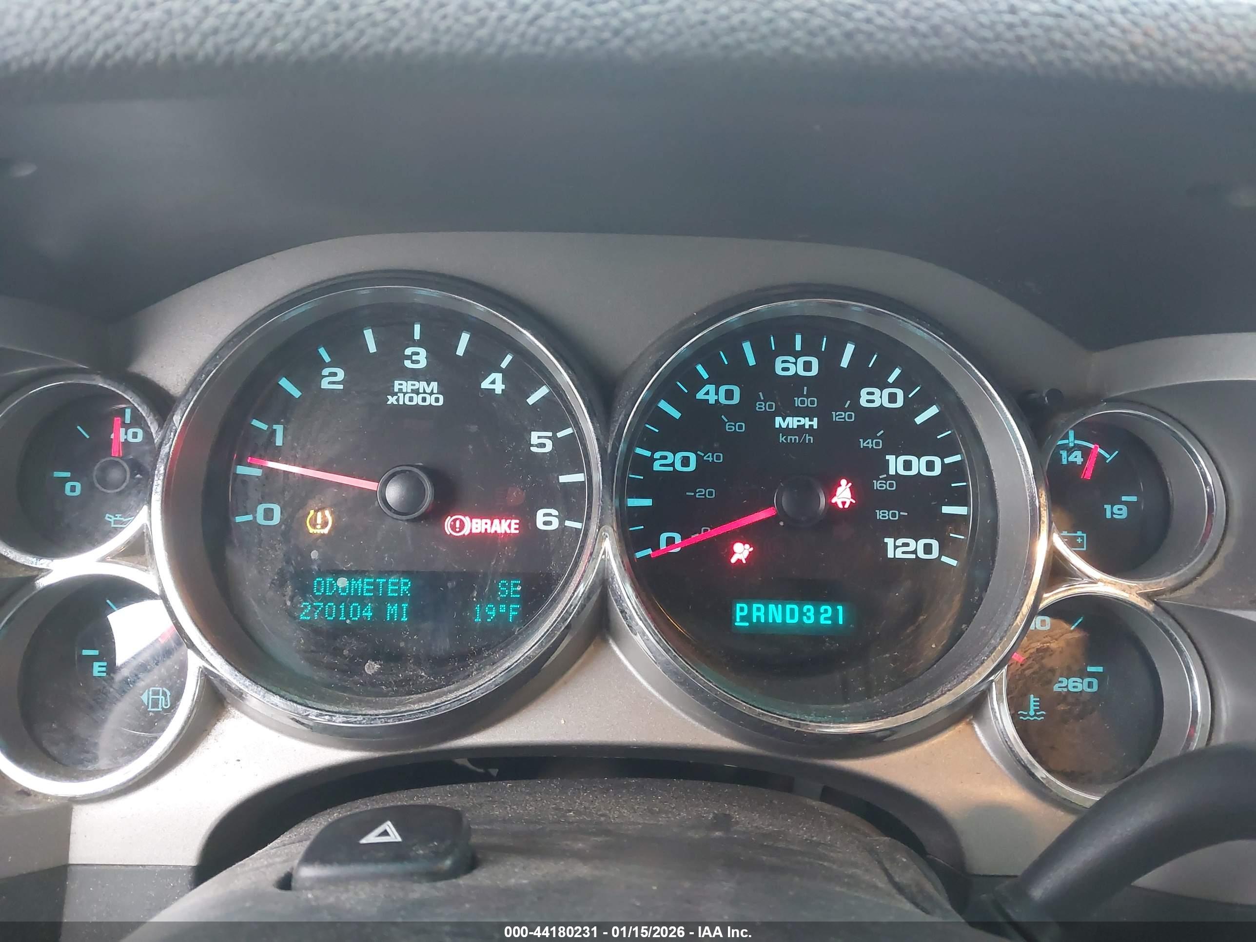 CHEVROLET SILVERADO image 7