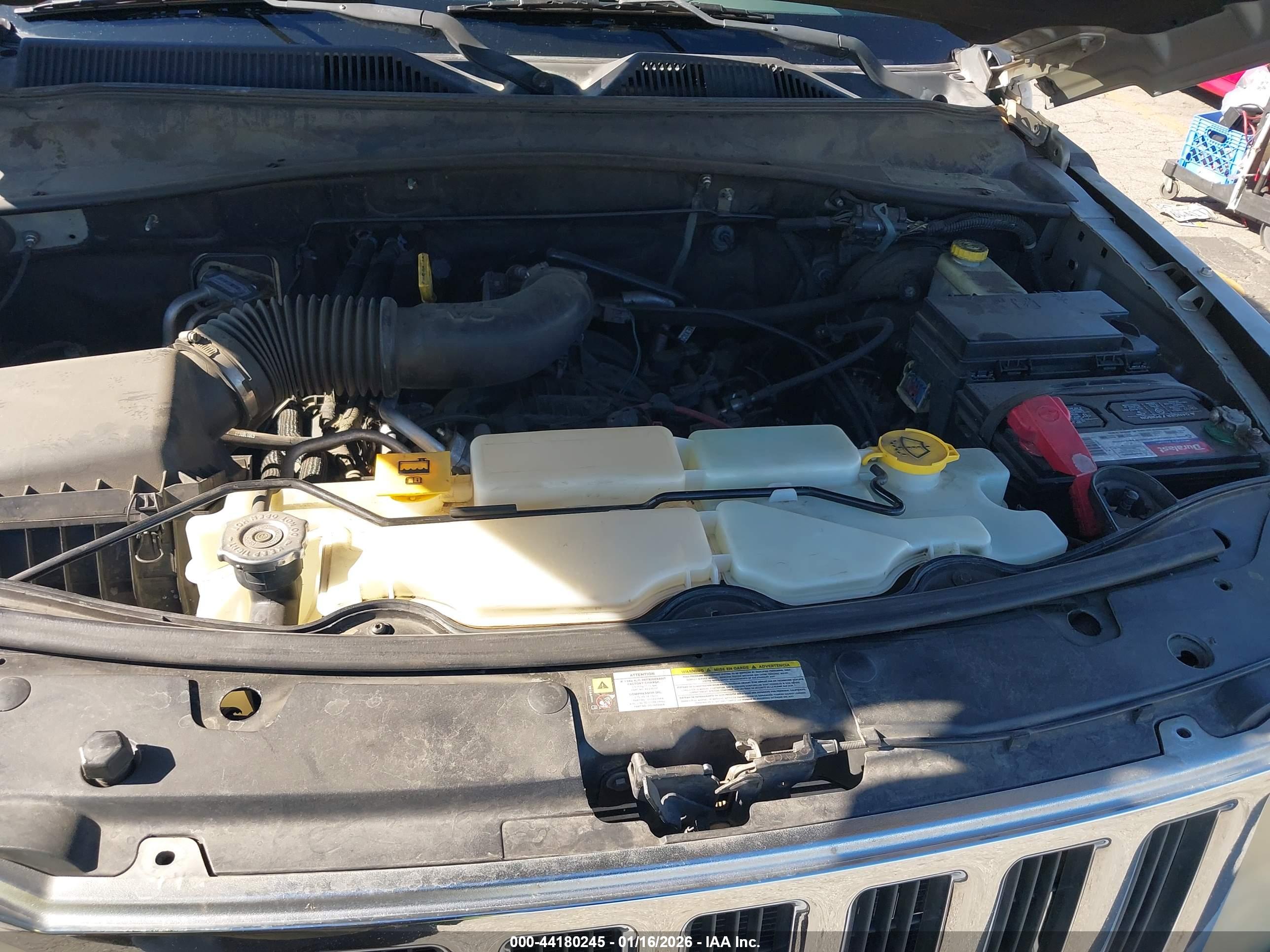 JEEP LIBERTY image 10