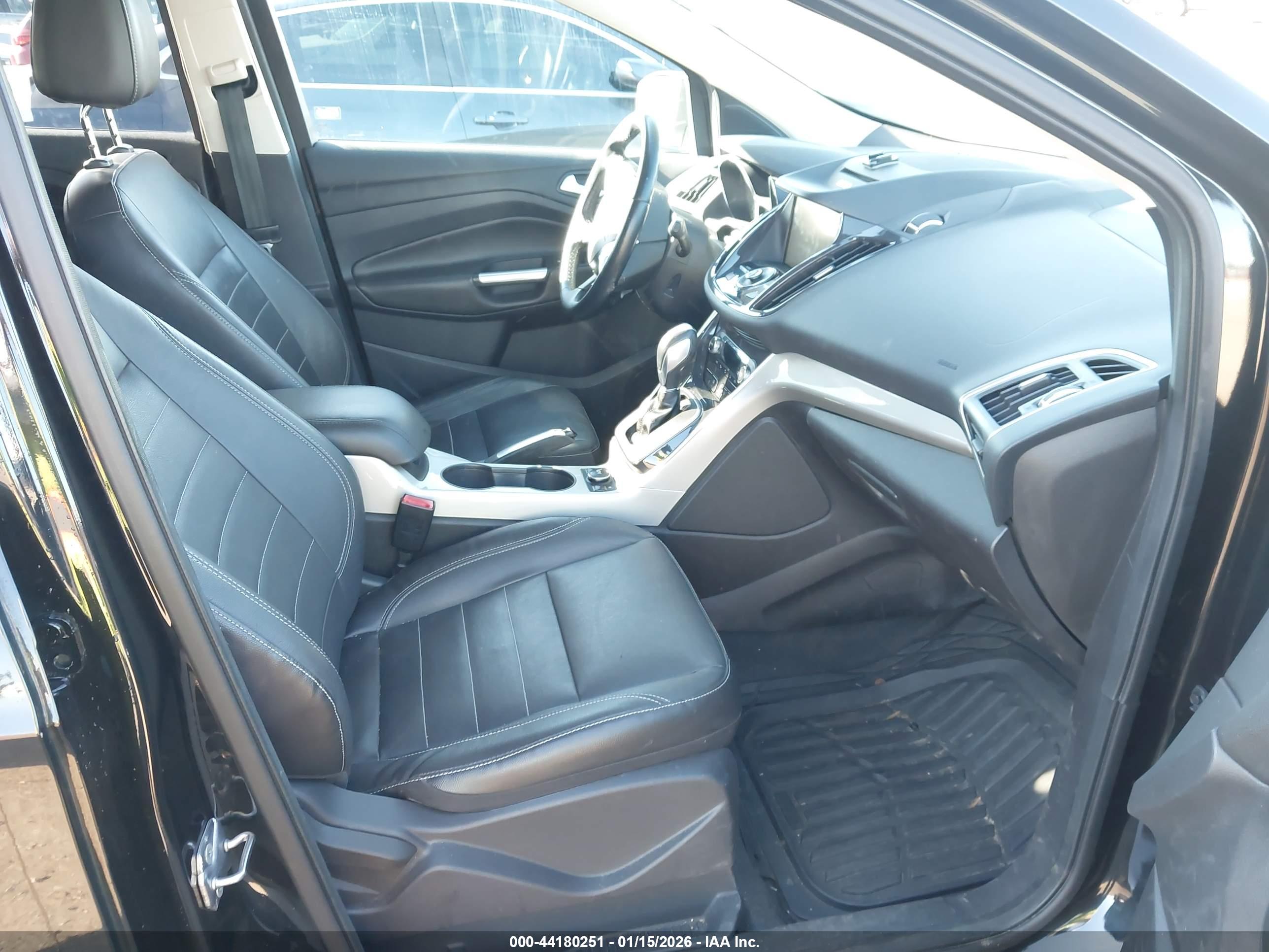 FORD ESCAPE image 5