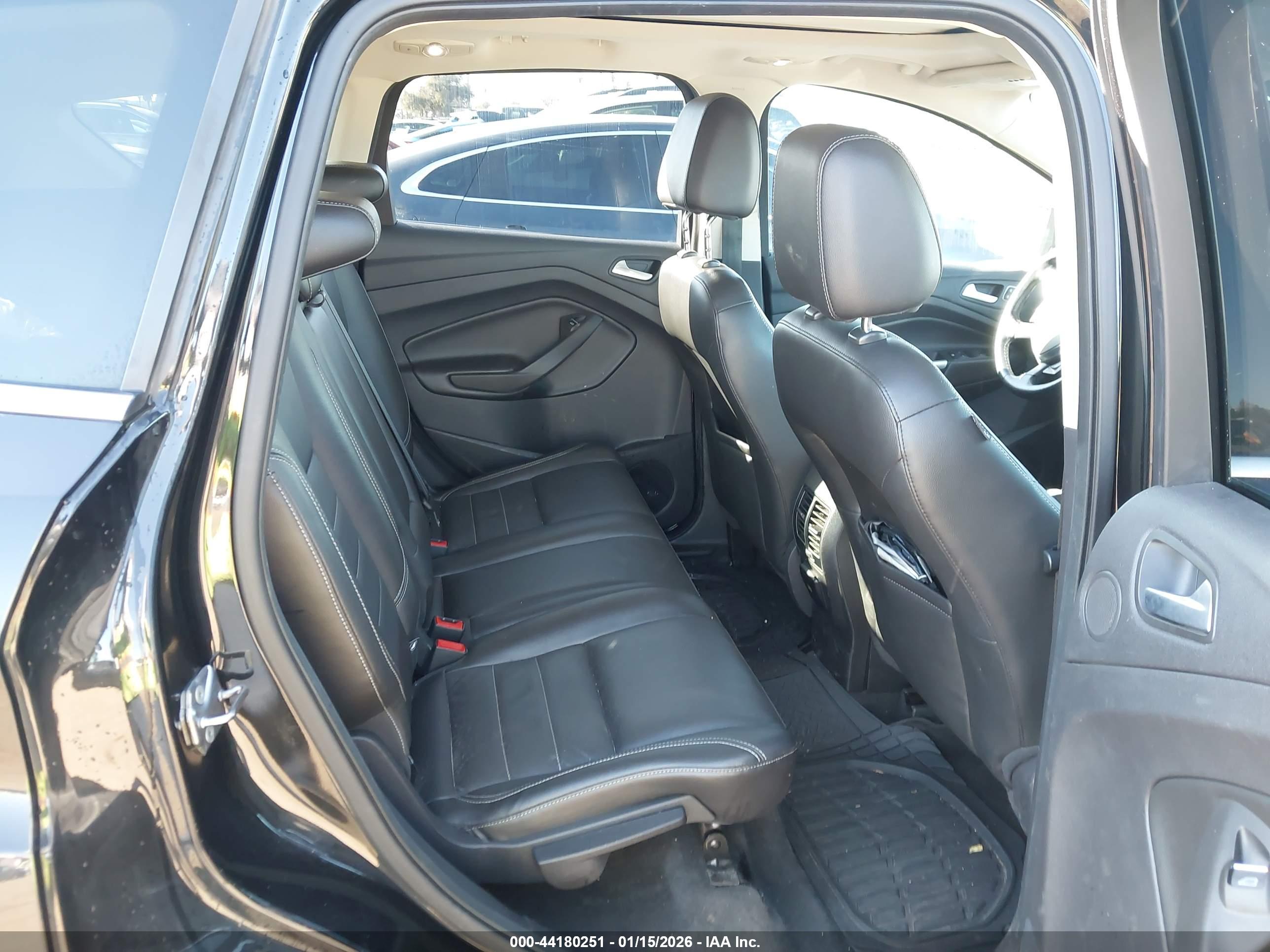 FORD ESCAPE image 8